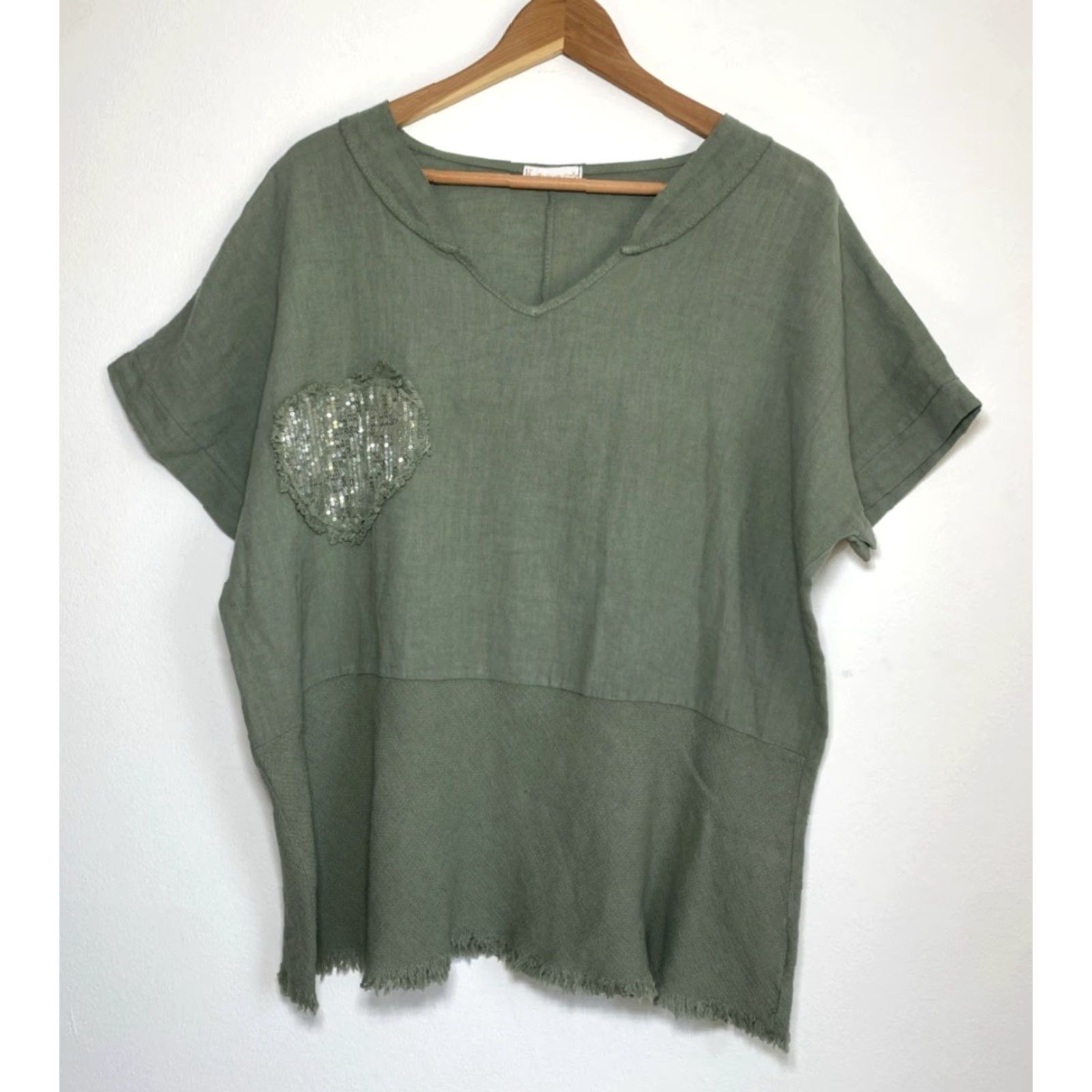 Vintage VINTAGE The Lino Lounge Women’s Sleeveless Top Blouse One Size Green Linen Blend Heart Patch Bohemian Casual Short Size ONE SIZE - 2 Thumbnail