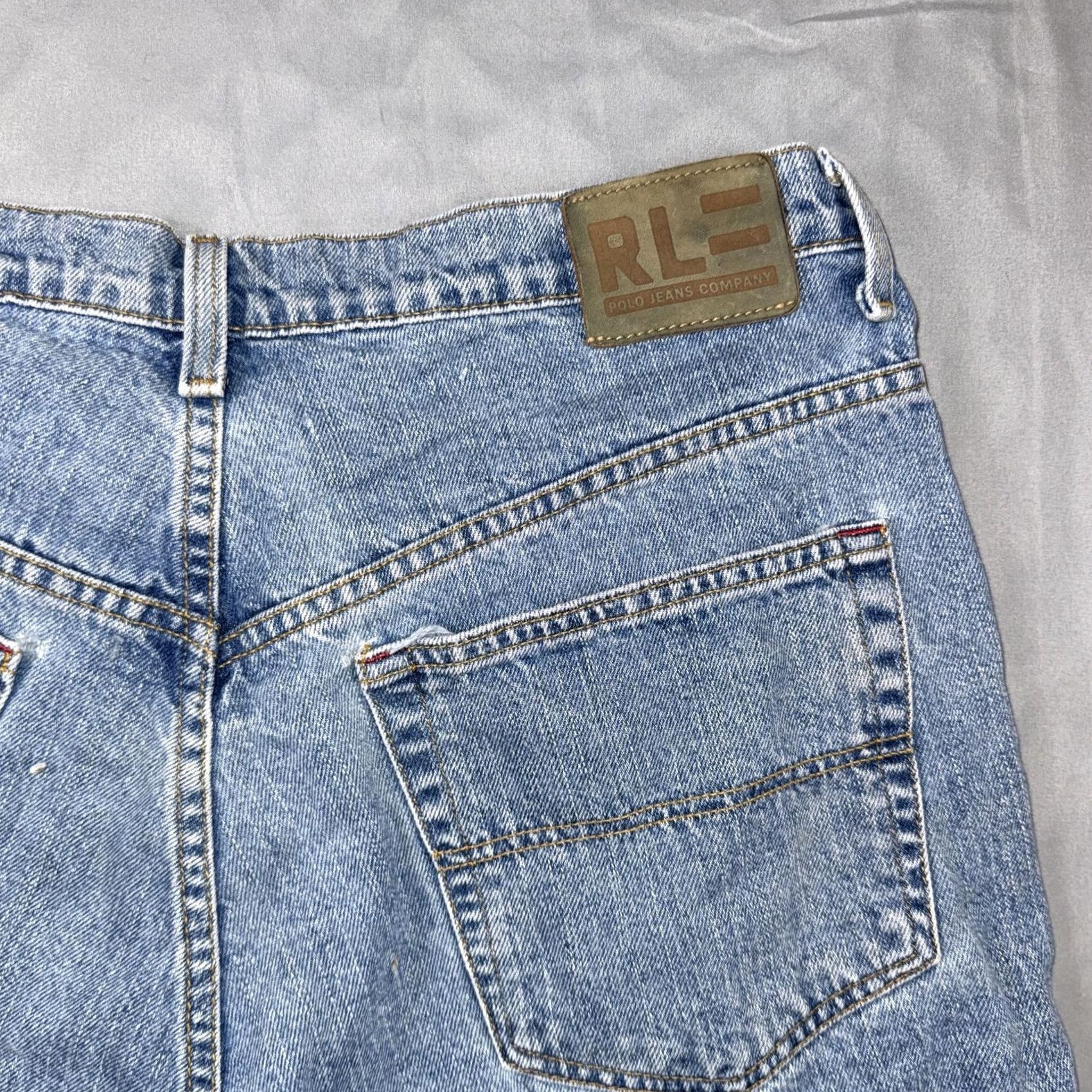 Vintage Polo Jeans Co. Banner Shorts Bermuda Denim Light Wash 33 Mens Classic Five-Pocket 90s Vibe Size US XS / EU 42 / 0 - 5 Thumbnail