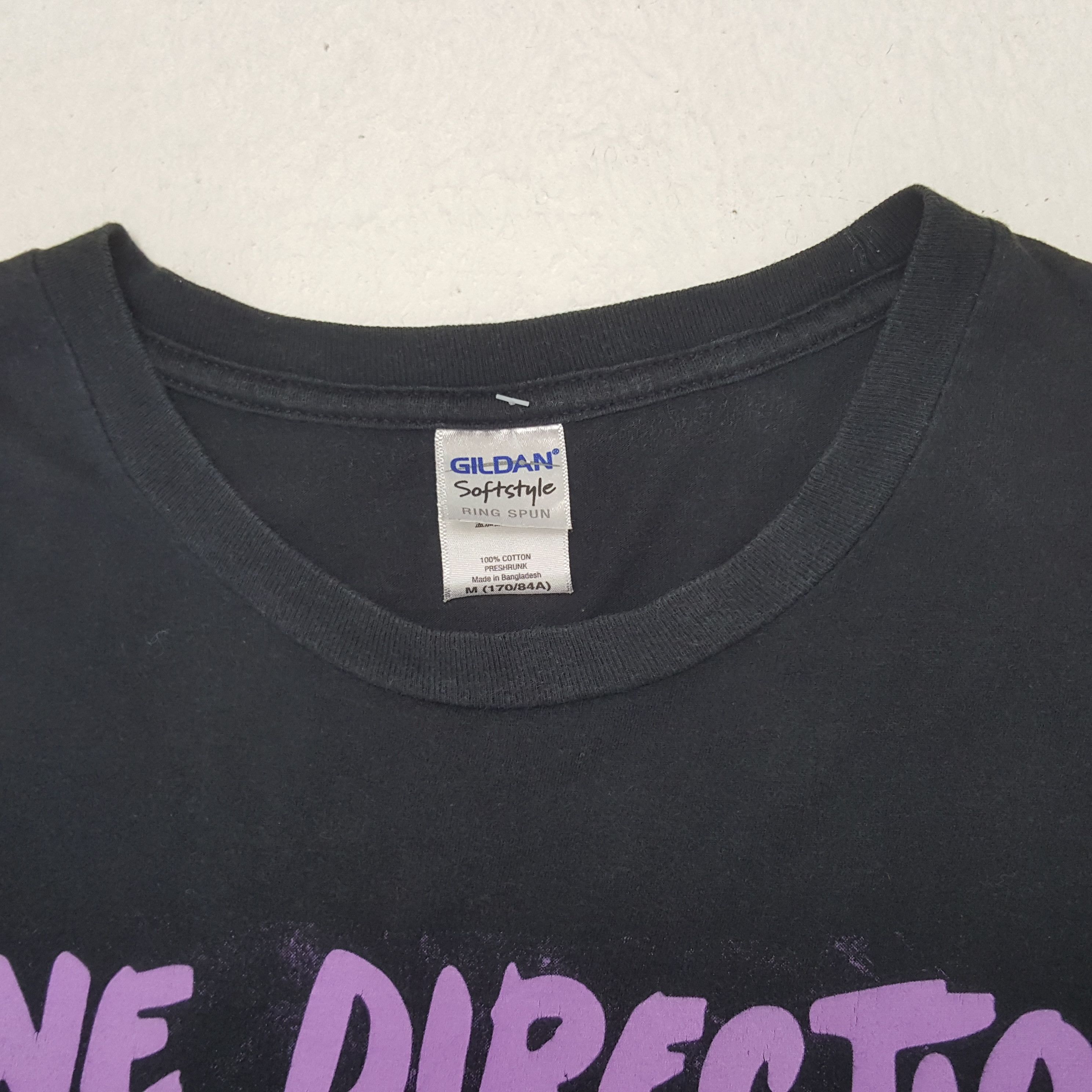 Band Tees × Vintage Vintage One Direction American Band Tour Tshirt Size US M / EU 48-50 / 2 - 6 Thumbnail
