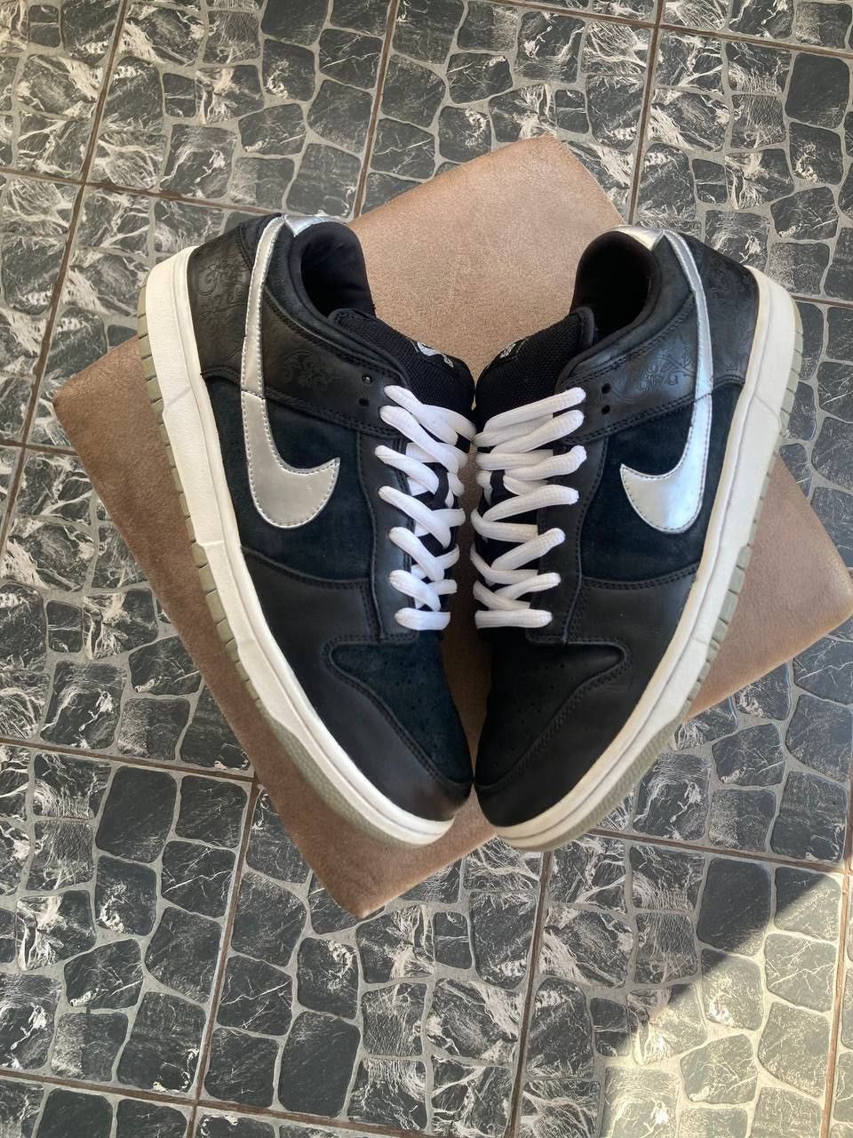 Nike SB Nike SB Dunk Low Premium Takashi 2 Size US 12 / EU 45 - 1 Thumbnail