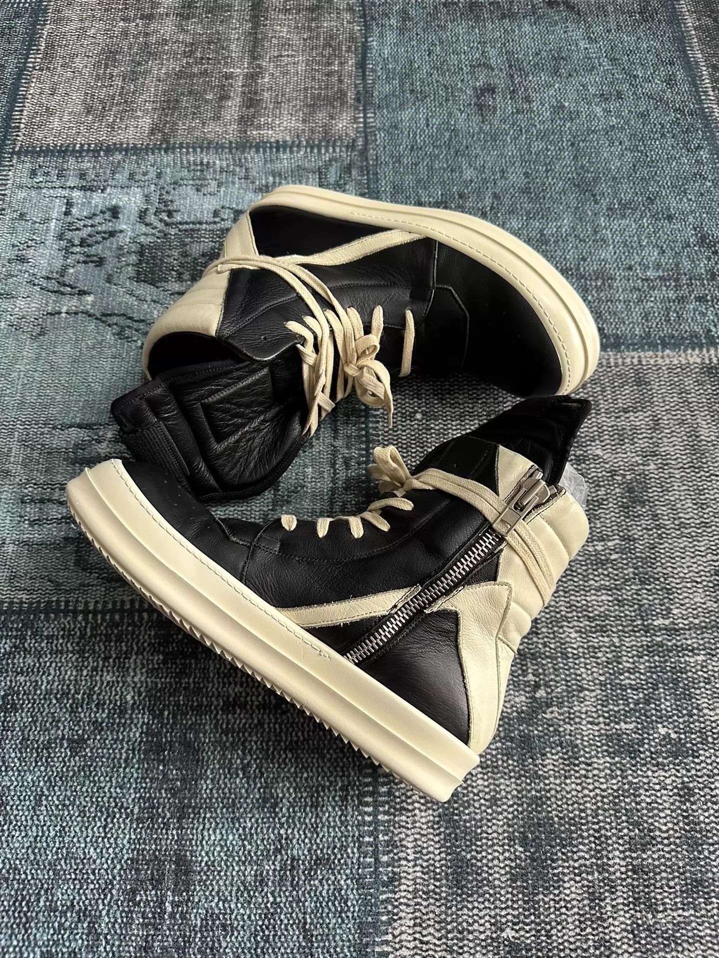 Rick Owens Rick Owens Mainline Inverted Triangle 39 Size US 8.5 / IT 38.5 - 2 Thumbnail