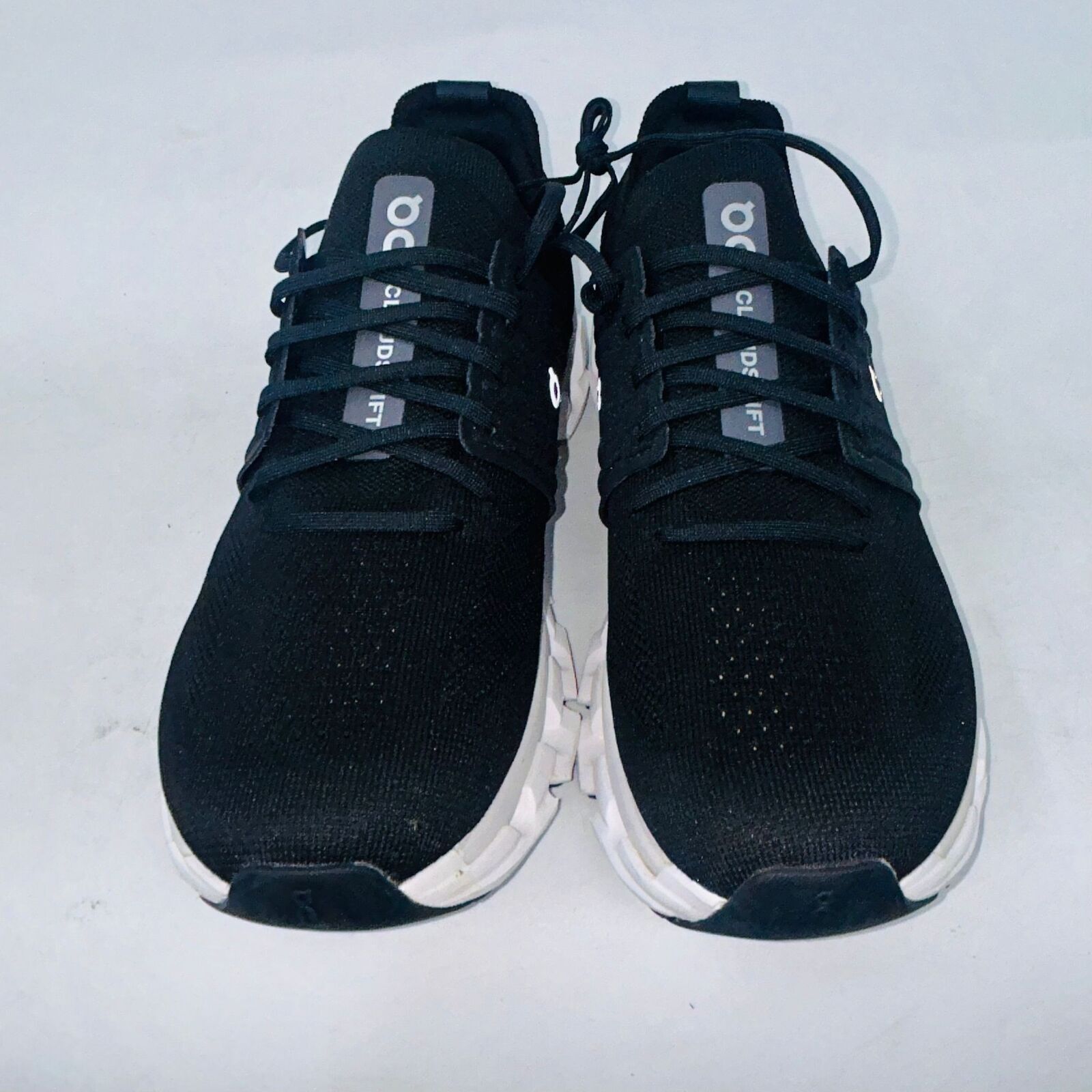 On ON-RUNNING MENS CLOUDSWIFT 3 "BLACK/WHITE SNEAKERS SIZE 10D Size US 10 / IT 40 - 2 Thumbnail