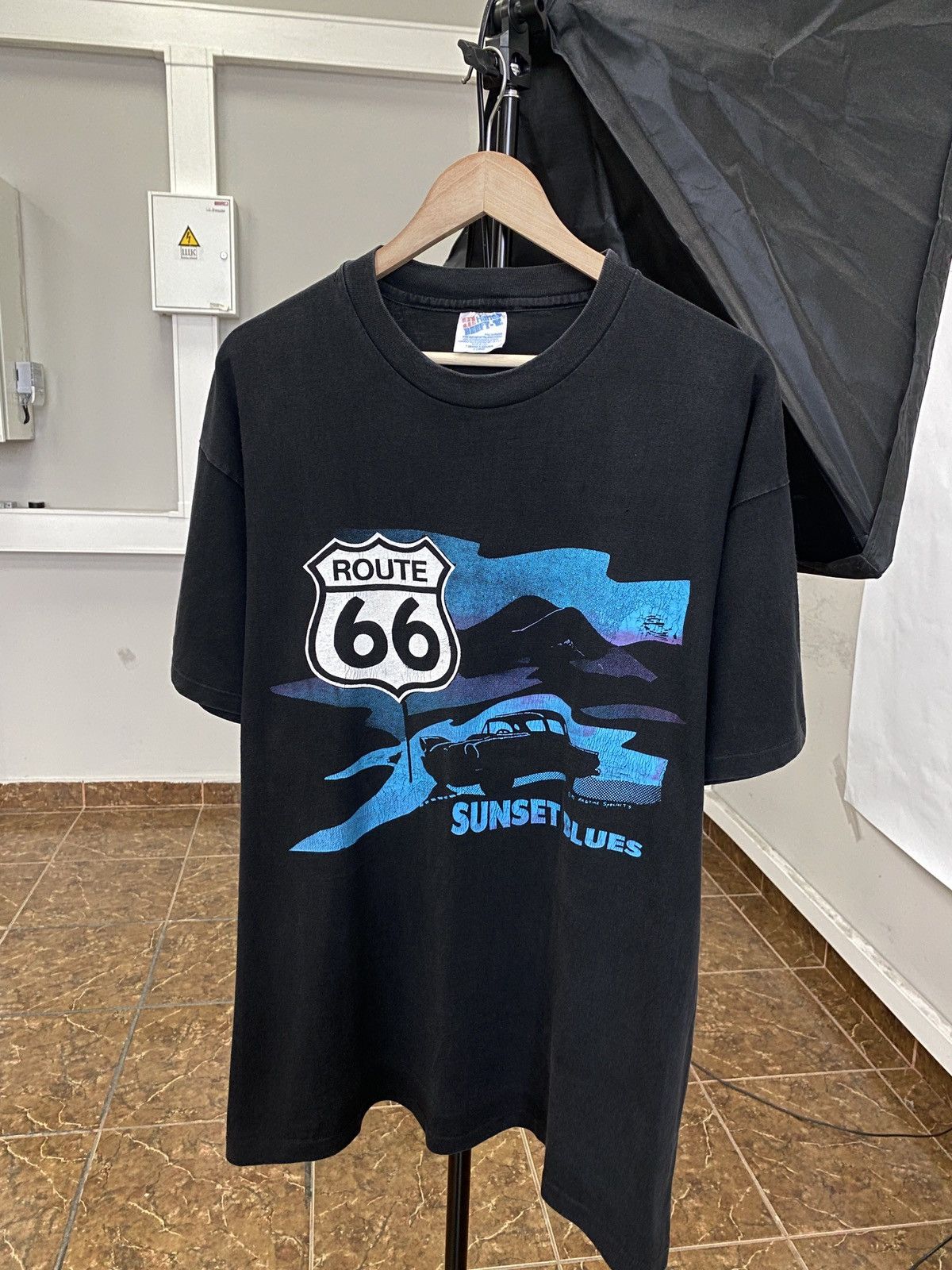 Route 66 🇺🇸 Vintage 1992 Route 66 Sunset Blues Hanes T-Shirt Y2K Retro Size US XL / EU 56 / 4 - 1 Thumbnail