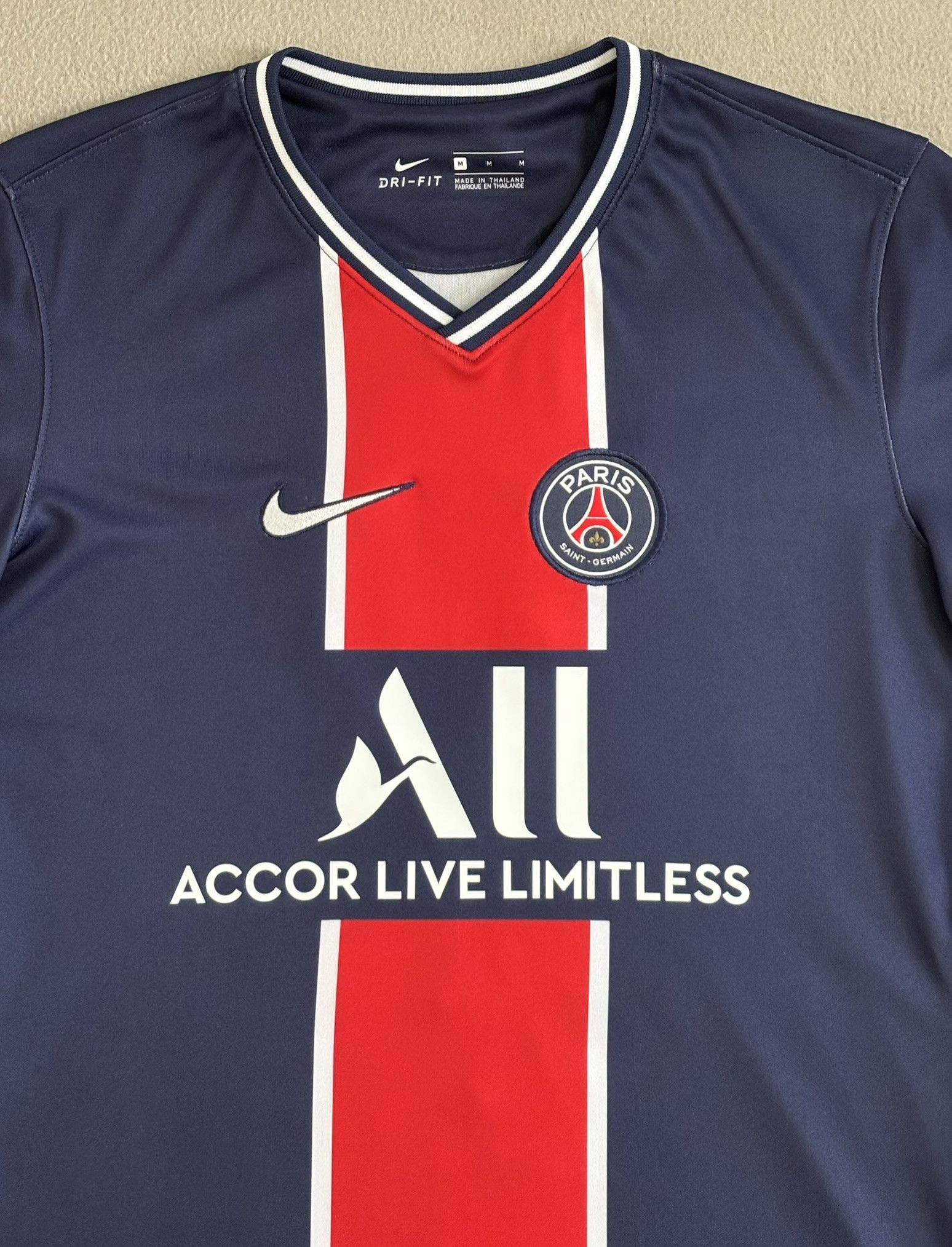 Nike Paris Saint Germain 2020/2021 Mbappe #7 Nike Size US M / EU 48-50 / 2 - 6 Thumbnail