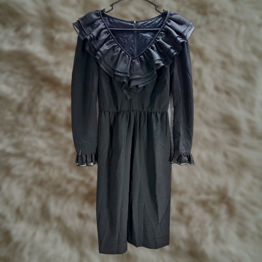 Vintage Lilli Diamond Black Ruffle V-Neck Dress Long Sleeve Knee Length Evening Sz 8 Size M / US 6-8 / IT 42-44 - 1 Thumbnail