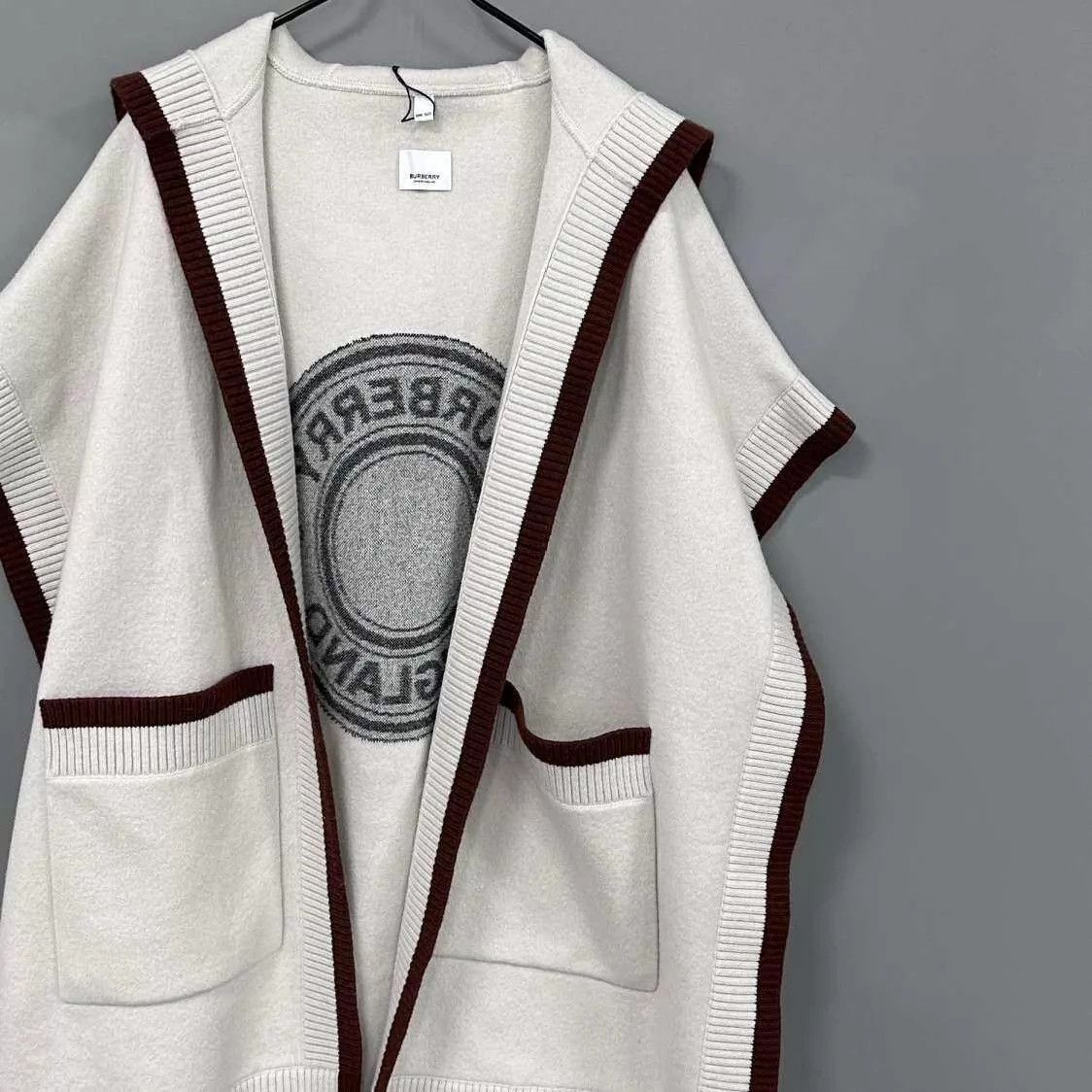 Burberry Burberry Hooded Cape Circle Logo One Size Size ONE SIZE - 1 Thumbnail
