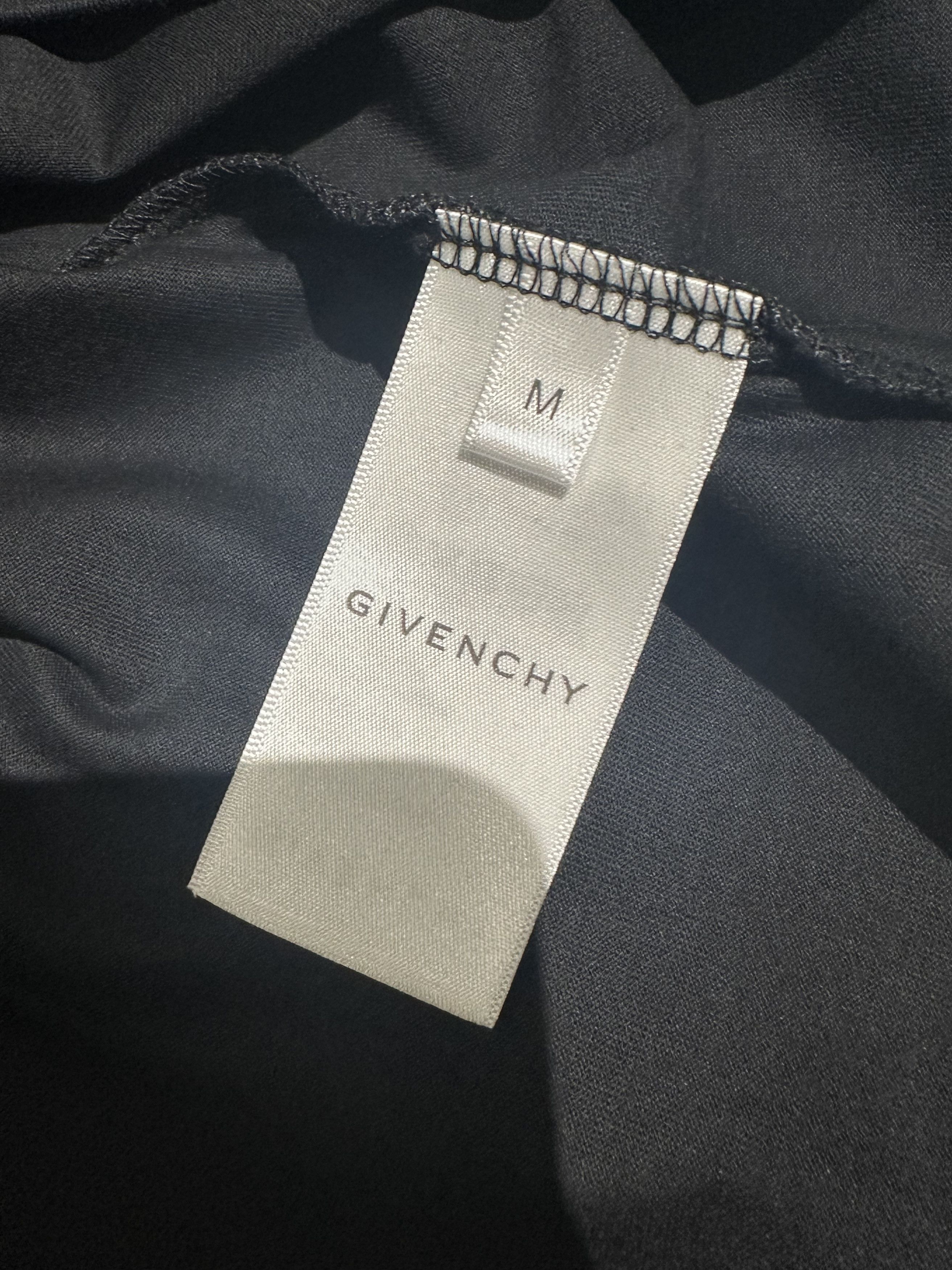 Givenchy Givenchy Printed Logo T Shirt Size US M / EU 48-50 / 2 - 6 Thumbnail