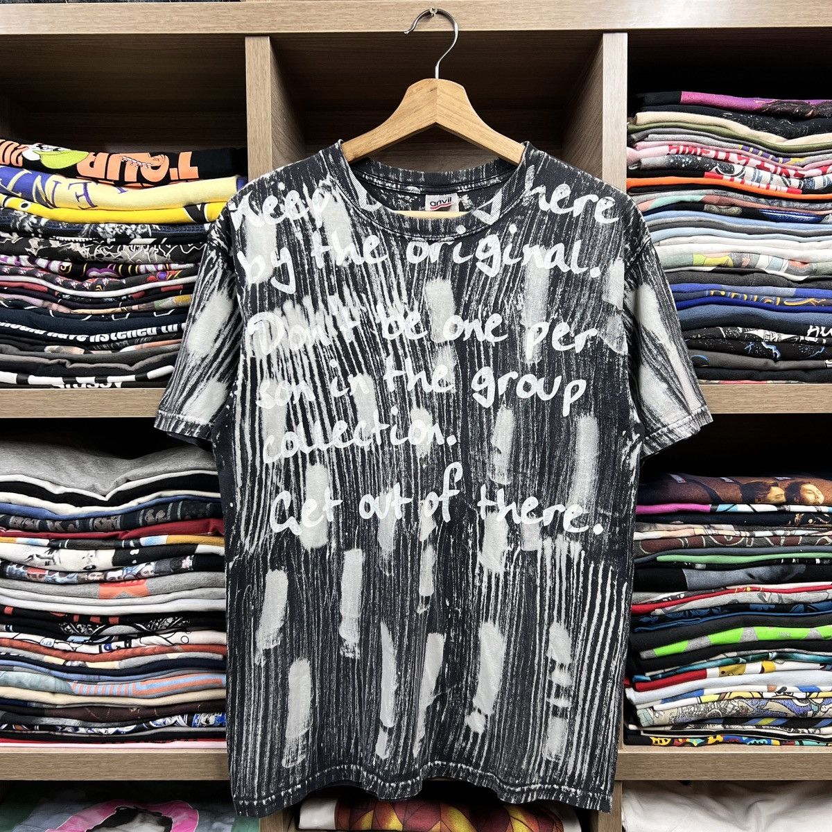 Vintage VTG WHITE PAINT TEXT TEE Size US M / EU 48-50 / 2 - 1 Thumbnail
