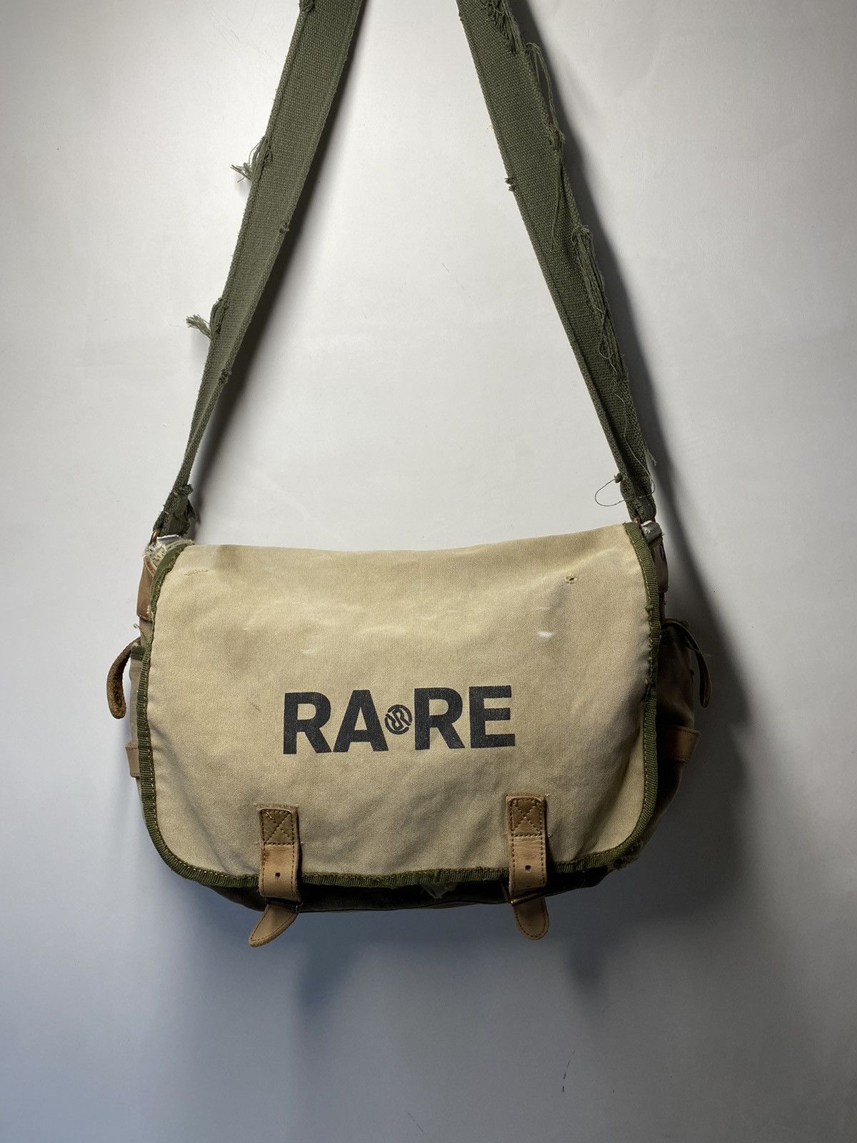 Japanese Brand × Vintage Vintage Like Diesel Military Army CrossBody Messenger Bag Size ONE SIZE - 1 Thumbnail