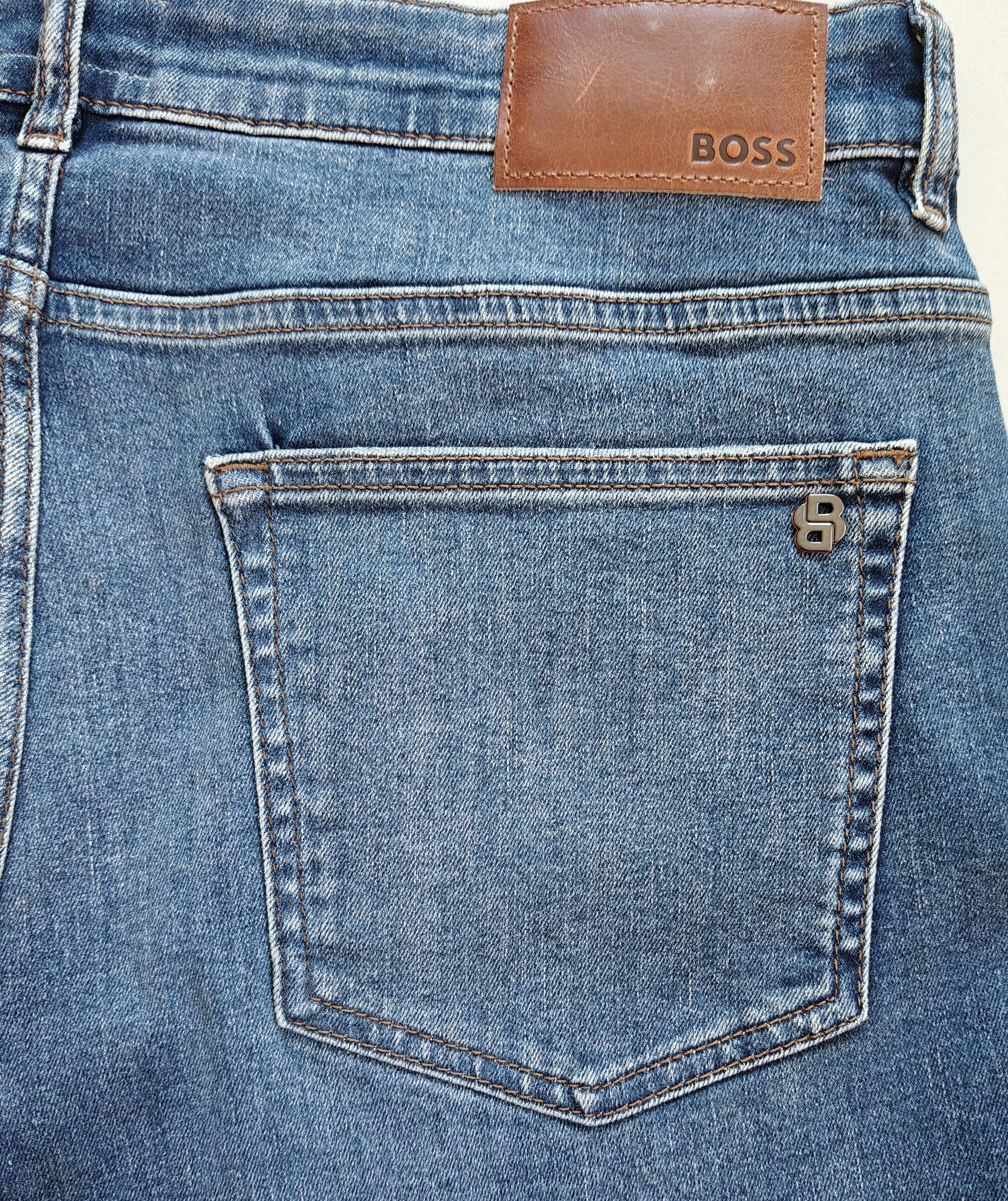 Hugo Boss HUGO BOSS DELAWARE Slim fit men's Jeans Free Shipping T/6123 Size US 34 / EU 50 - 10 Thumbnail