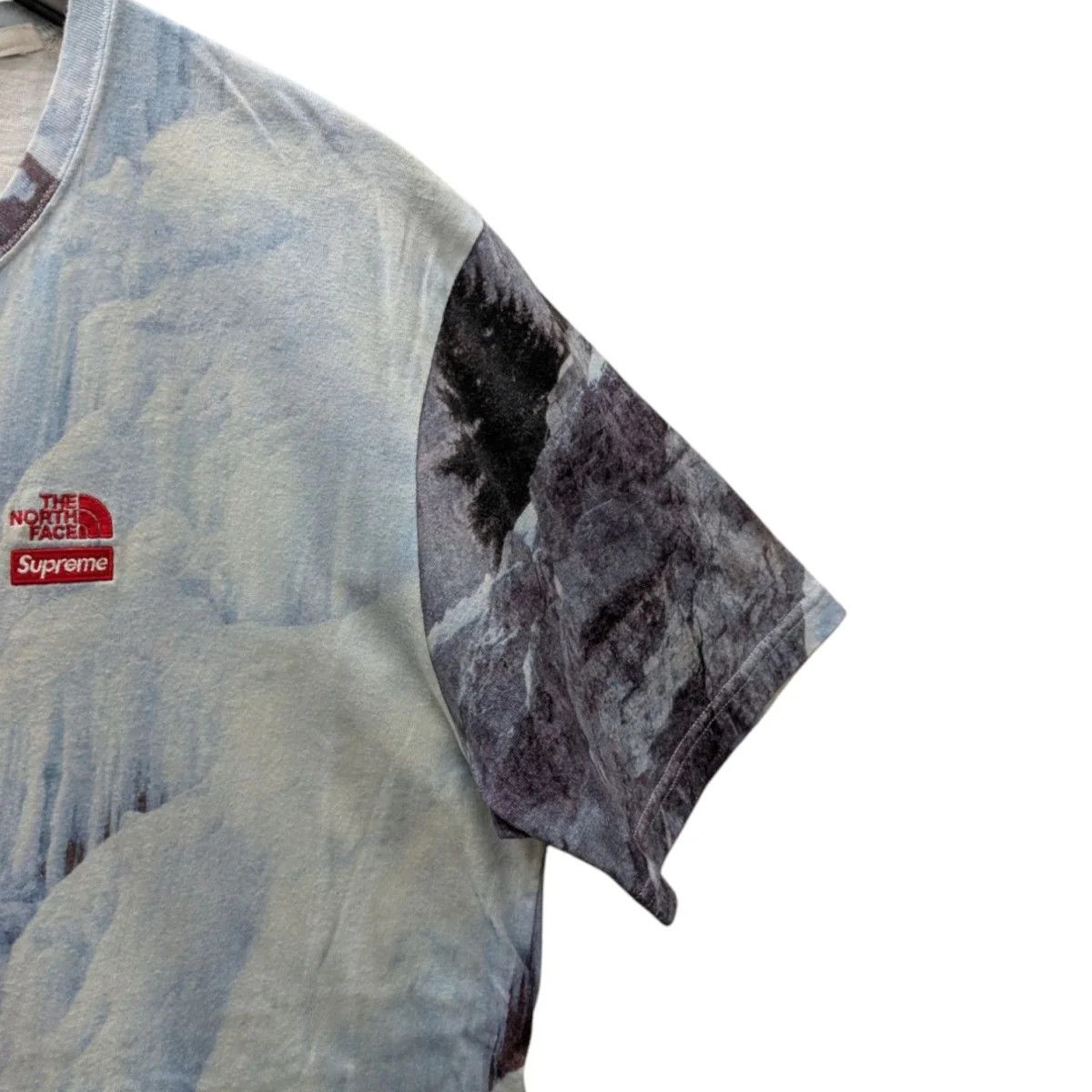 Supreme × The North Face Mountaineering Allover Print Tee Size US M / EU 48-50 / 2 - 4 Thumbnail