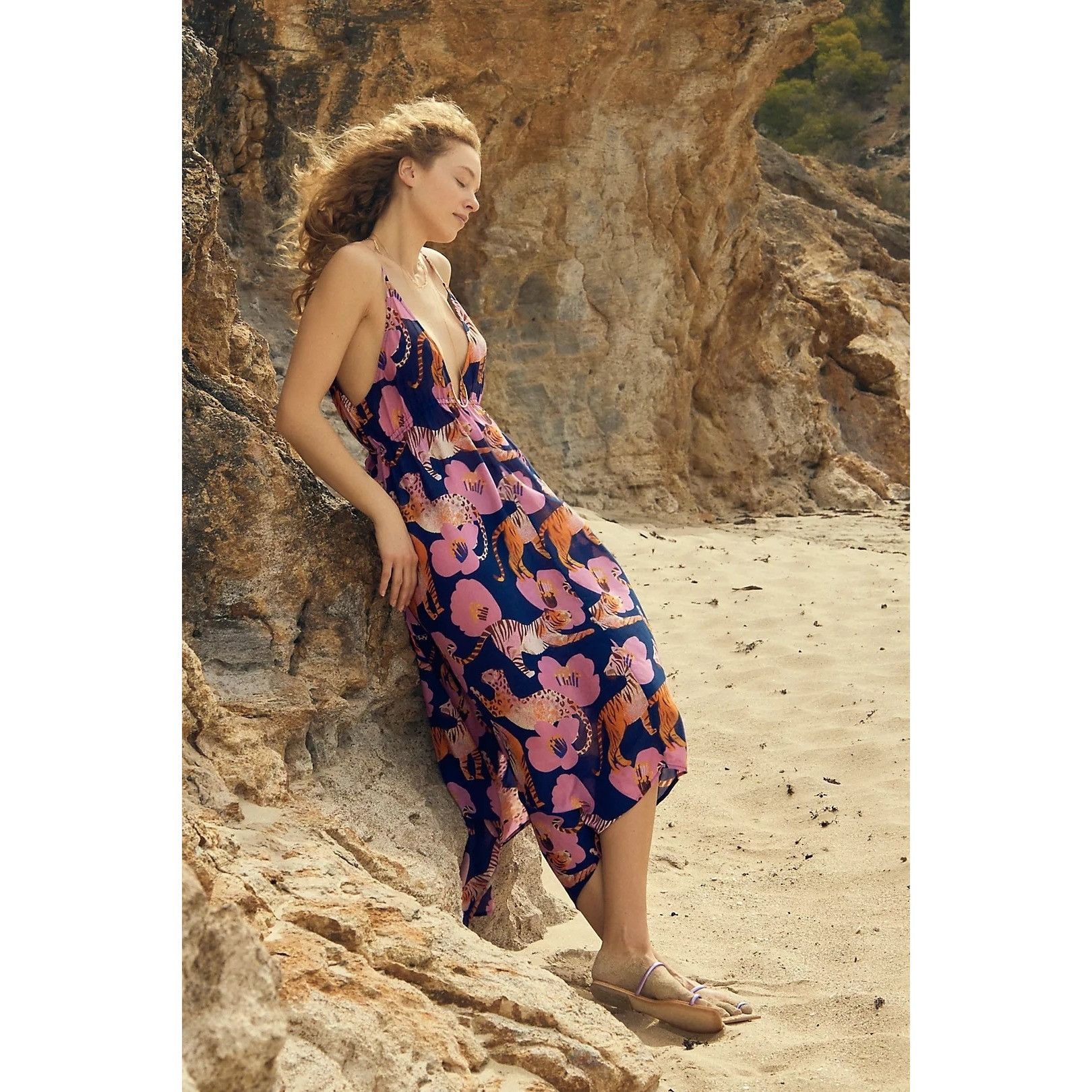 Anthropologie Anthropologie Claire Colin Wildlife Print Midi Dress Size XS / US 0-2 / IT 36-38 - 8 Thumbnail