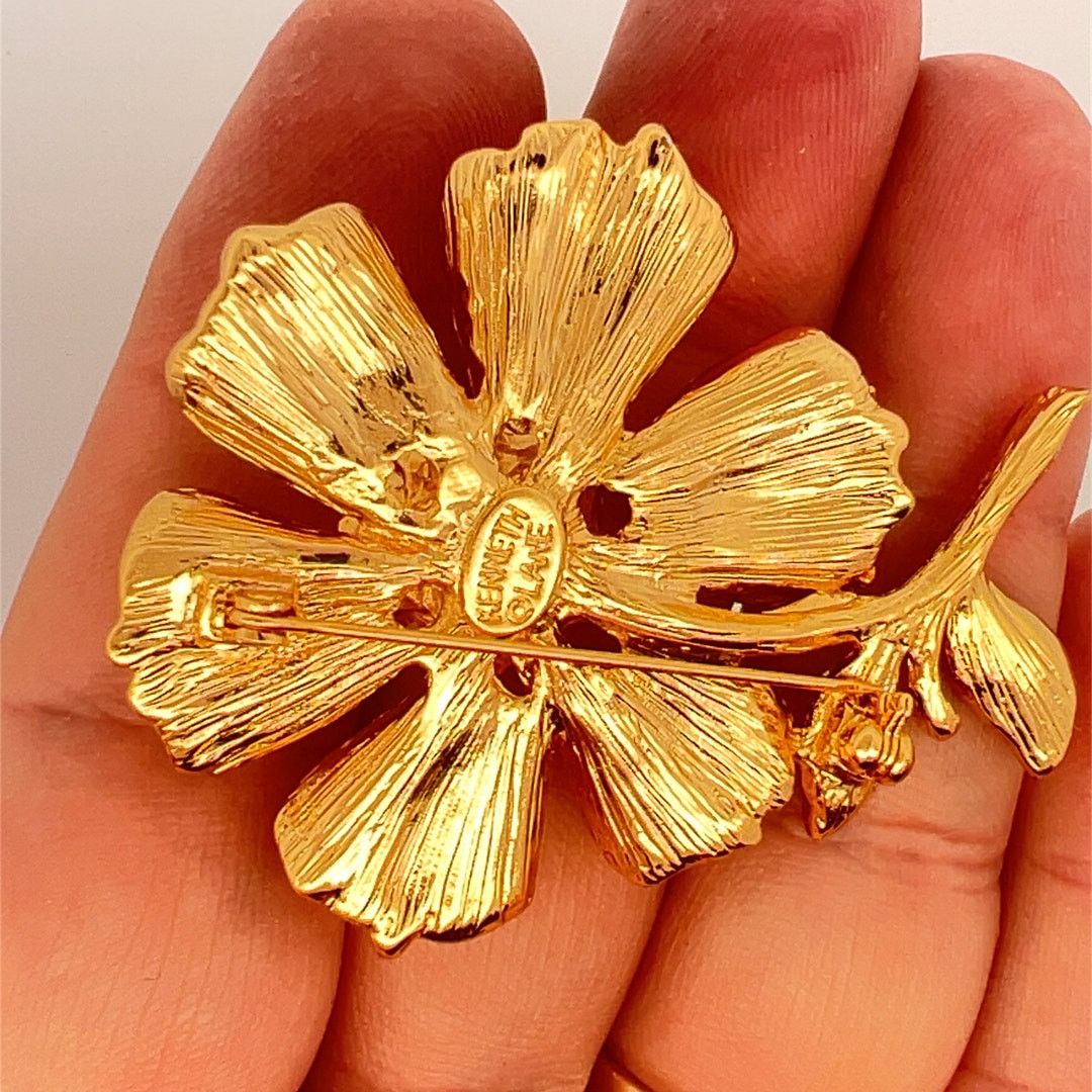 Kenneth Jay Lane KJL Kenneth Jay Lane Faux Pearl Rhinestone Flower Brooch Size ONE SIZE - 3 Thumbnail