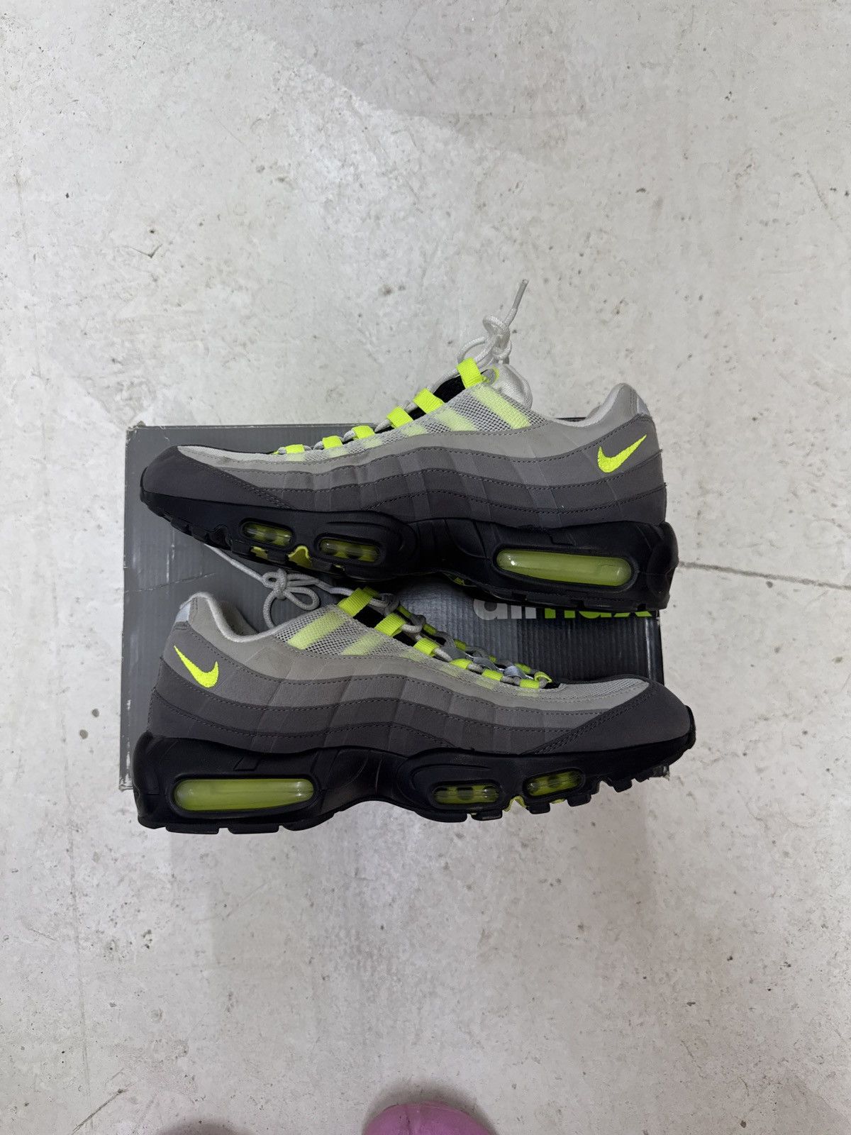 Nike Nike airmax 95 og neon Size US 11.5 / EU 44-45 - 3 Thumbnail