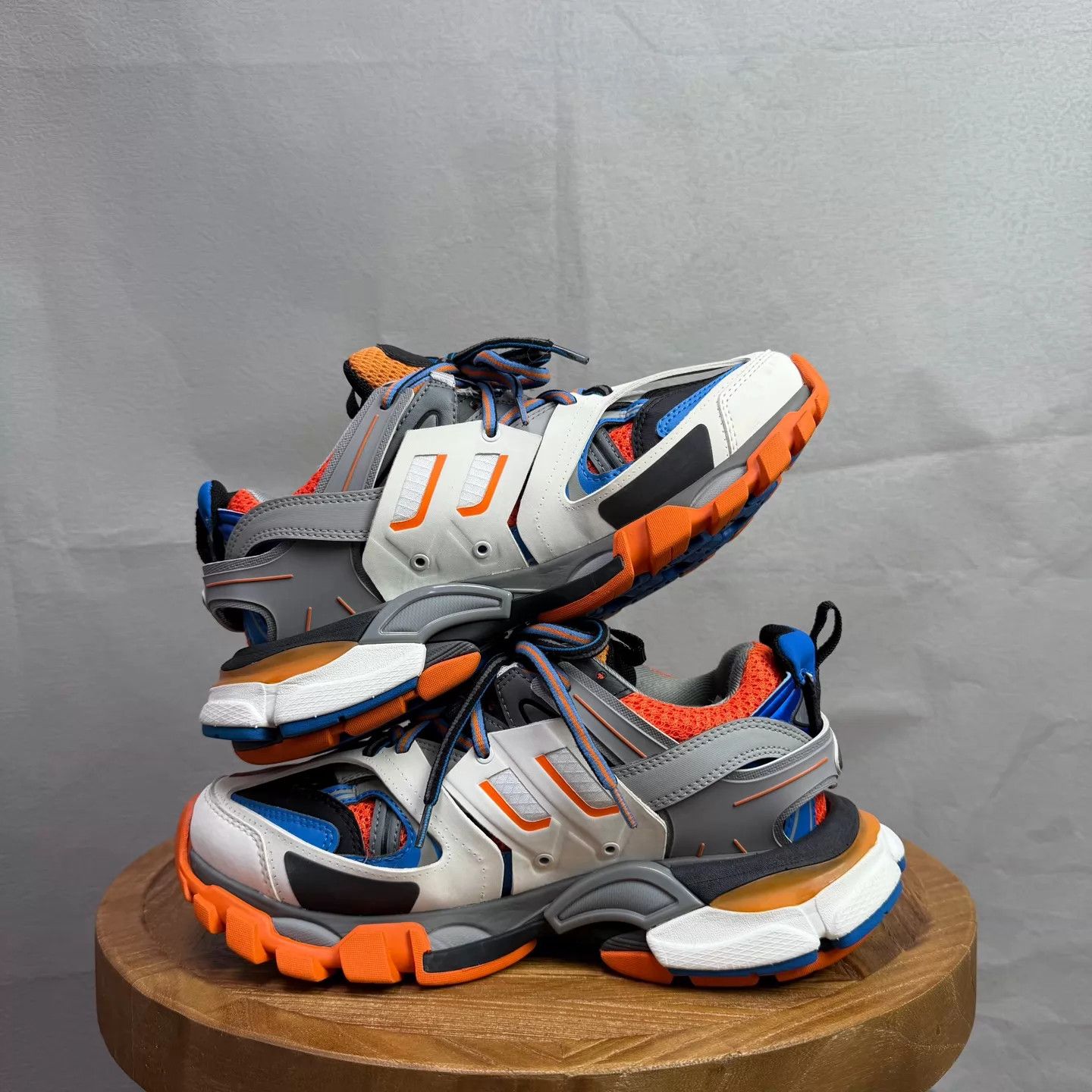 Balenciaga Balenciaga Track White Blue Orange 37 EU 99 New Size US 6.5 / IT 36.5 - 3 Thumbnail