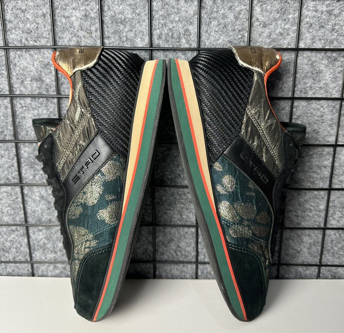 Designer Etro Streetwear Made in Italy Low Top Sneakers Size 39 Size US 9 / IT 39 - 5 Thumbnail
