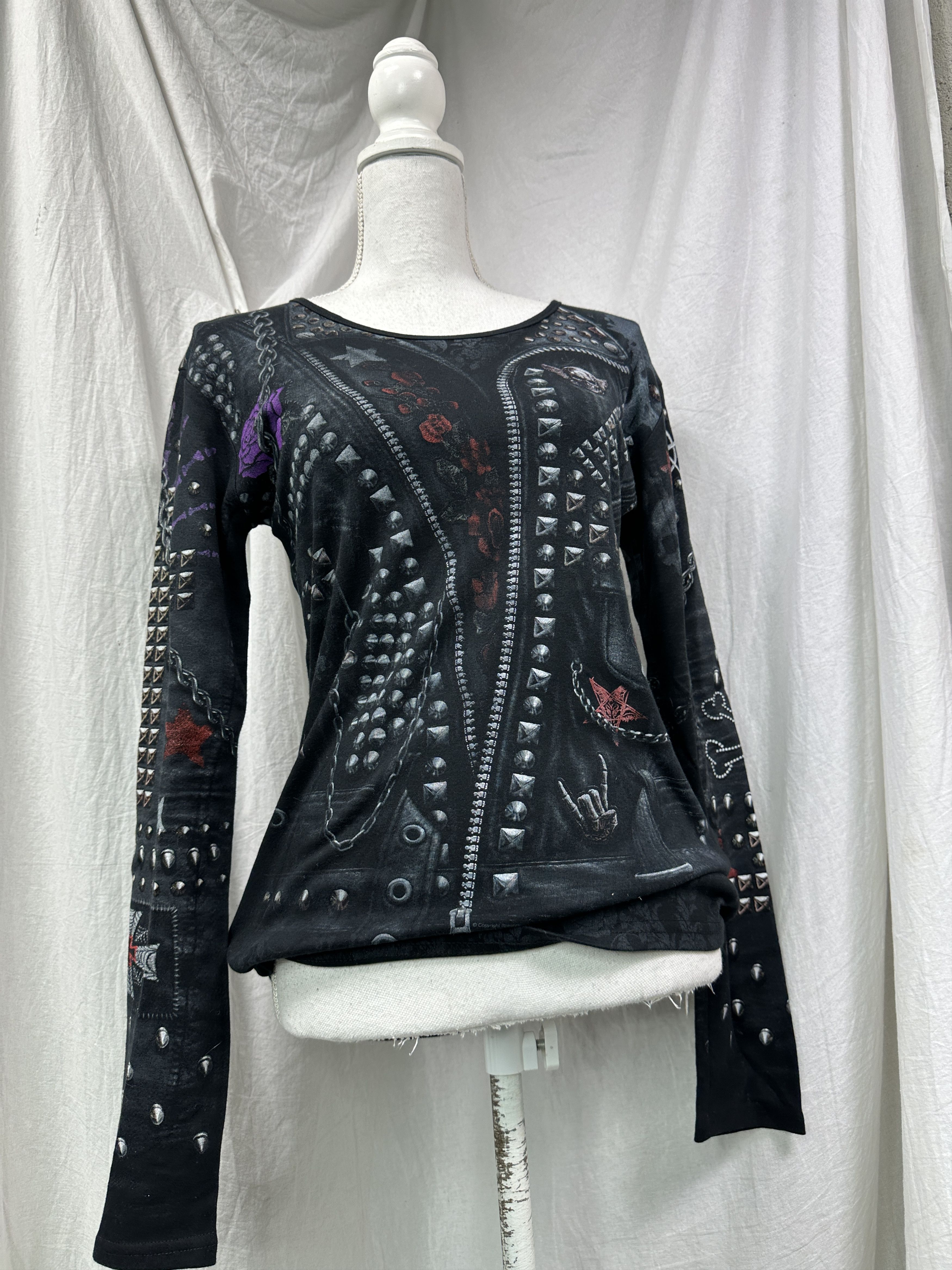 Vintage Vintage Avant Garde Grunge Skull Fullprint Studded Top Y2K Size L / US 10 / IT 46 - 1 Thumbnail