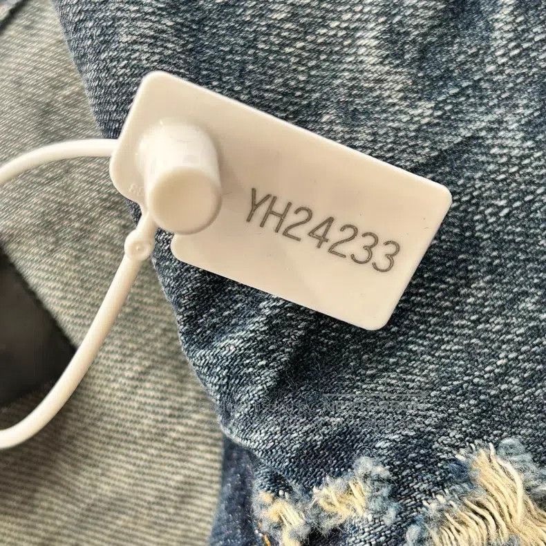 Balenciaga Balenciaga Loose Fit Denim Jacket with Zipper Destruction Size US M / EU 48-50 / 2 - 8 Thumbnail