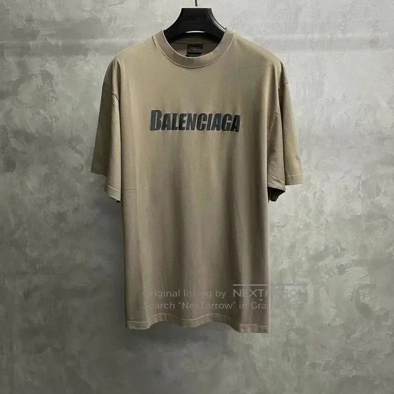 Balenciaga Balenciaga Beige Logo Print Short Sleeve. Size US XXS / EU 40 - 1 Thumbnail