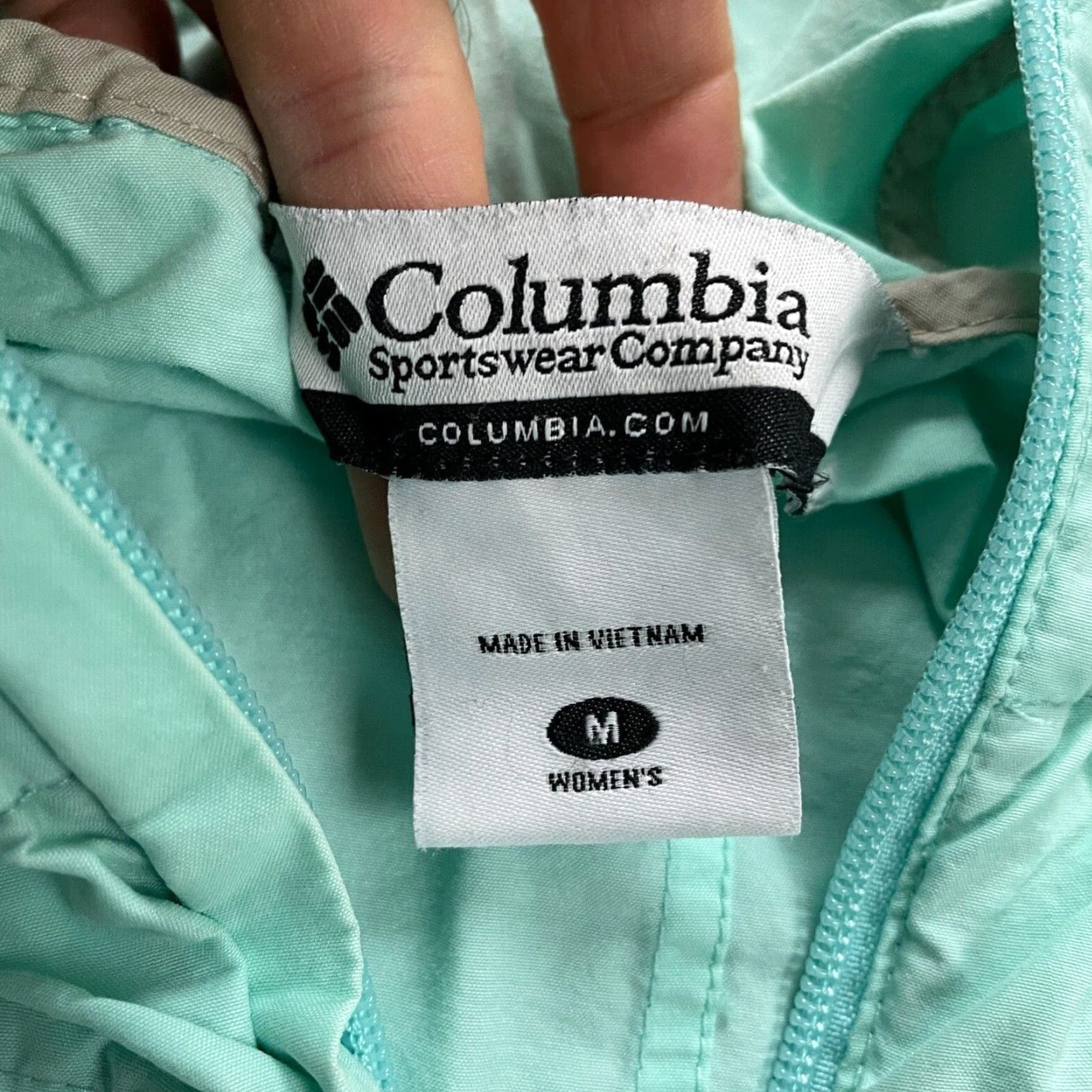 Vintage COLUMBIA Omni Shade Windbreaker Jacket Womens Medium Mint Green Full Zip Activewear Size M / US 6-8 / IT 42-44 - 4 Thumbnail
