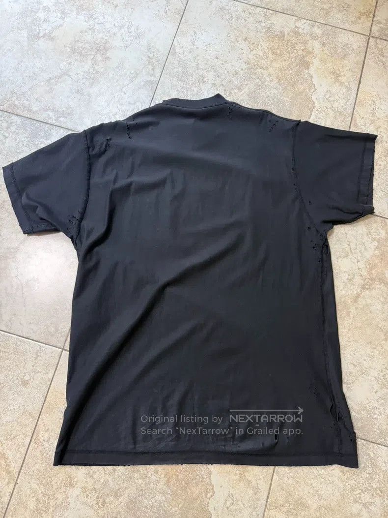 Balenciaga Balenciaga Logo Printed Distressed Crew Neck Short Sleeve Size US S / EU 44-46 / 1 - 2 Thumbnail