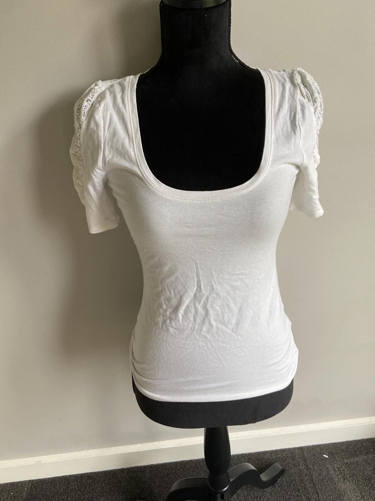 Massimo Dutti Dotti Top Half Sleeve White w Lace T-Shirt - Size X S(001) Size XS / US 0-2 / IT 36-38 - 3 Thumbnail