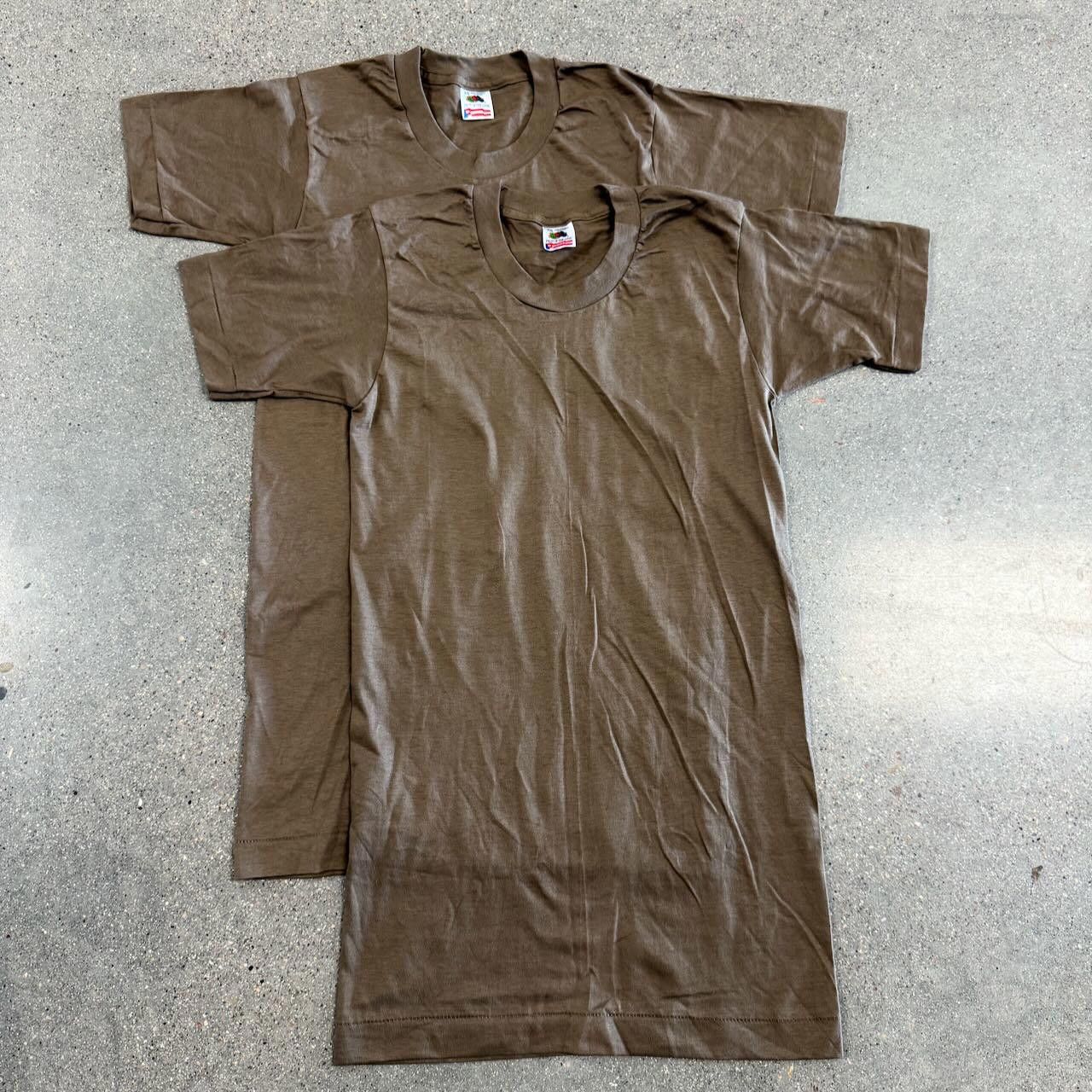 Fruit Of The Loom 2 VTG Fruit of the Loom Single Stitch Blank T-Shirts XS Cafe Size US XS / EU 42 / 0 - 2 Thumbnail