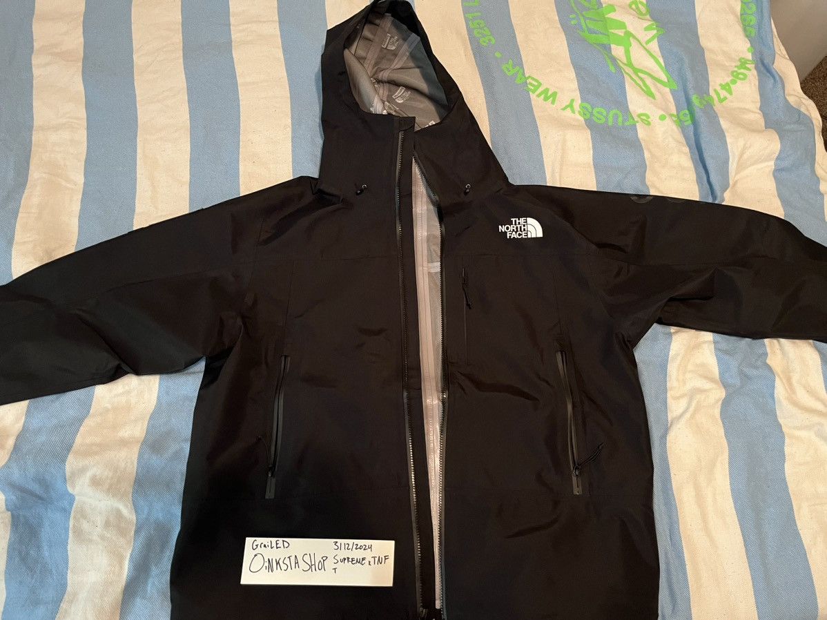 Supreme × The North Face Supreme x TNF split taped shell jacket 