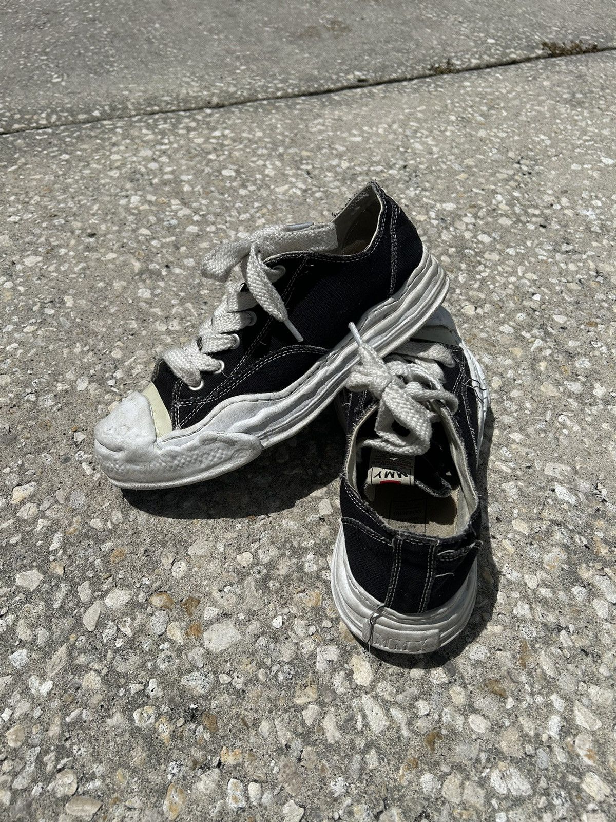 image of Miharayasuhiro Maison Mihara Yasuhiro Black ‘Hank’ Shoes, Men's (Size 10)