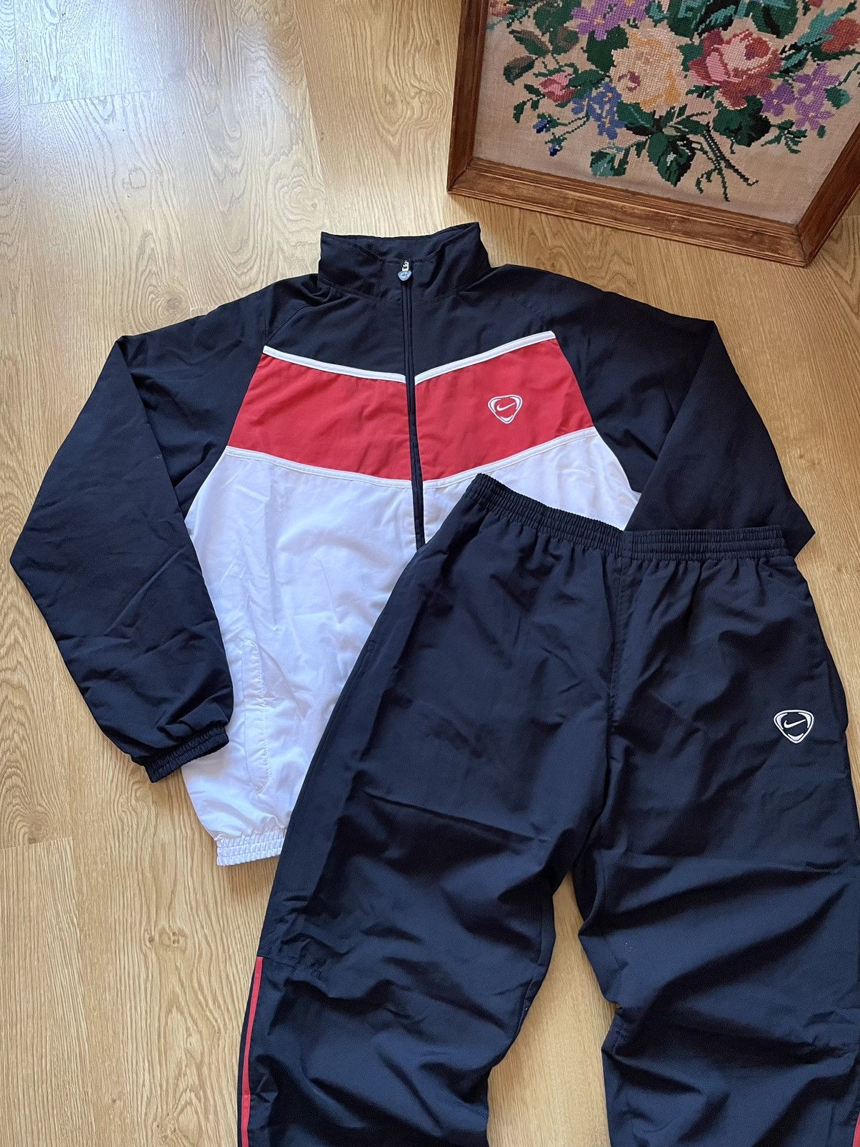 Nike × Vintage Vintage Y2K Nike Drill Windbreaker Track Suit Pants Jacket Size US L / EU 52-54 / 3 - 2 Thumbnail