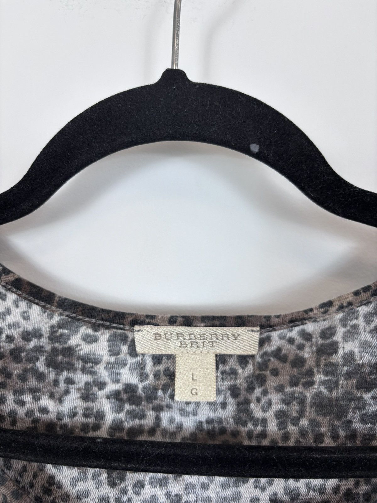 Burberry Burberry Brit Women’s Leopard Print Modal T-Shirt Blouse Top Size L / US 10 / IT 46 - 7 Thumbnail