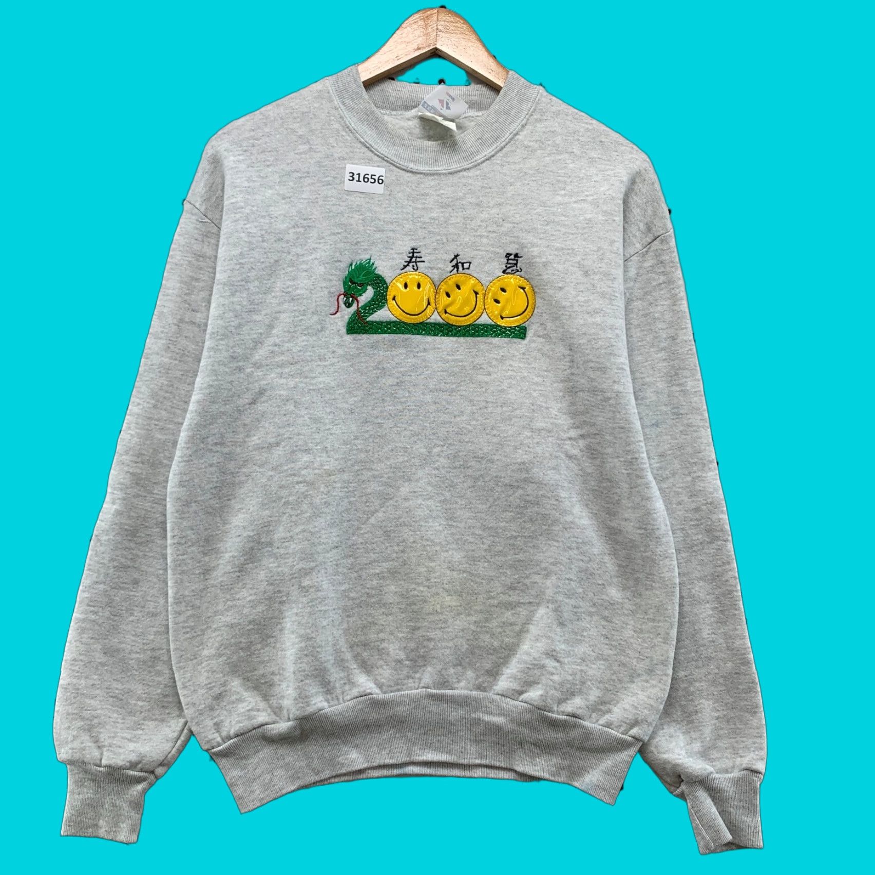 VINTAGE Y2K Smiley Face Dragon Crewneck Sweatshirt Men Medium Gray Pullover Fleece 2000s Funny