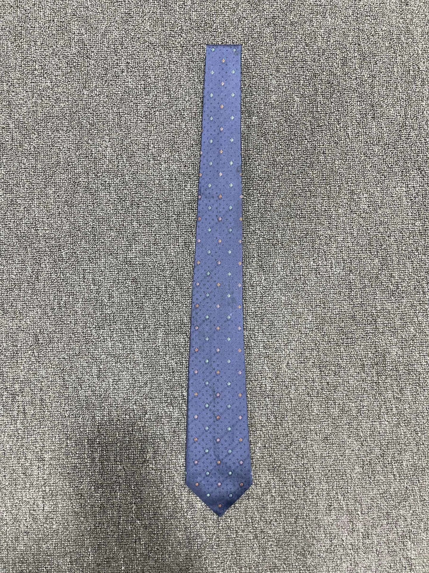 Louis Vuitton LV blue silk embroidery all over tie Size ONE SIZE - 1 Thumbnail