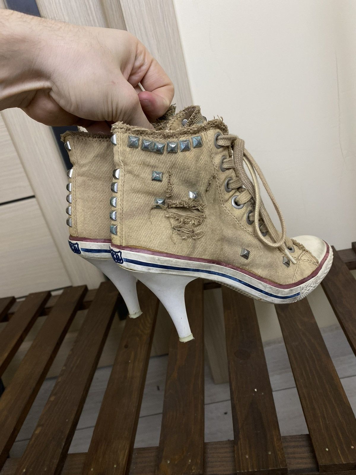 ASH Vintage Ash High studded Heels distressed Sneakers Trainers Size US 6 / IT 36 - 8 Thumbnail