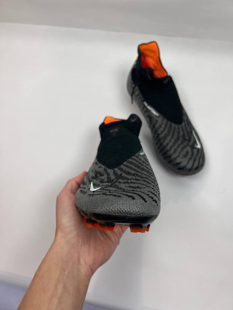 Nike Nike Phantom Gx soccer size US 8 Size US 8 / EU 41 - 3 Thumbnail
