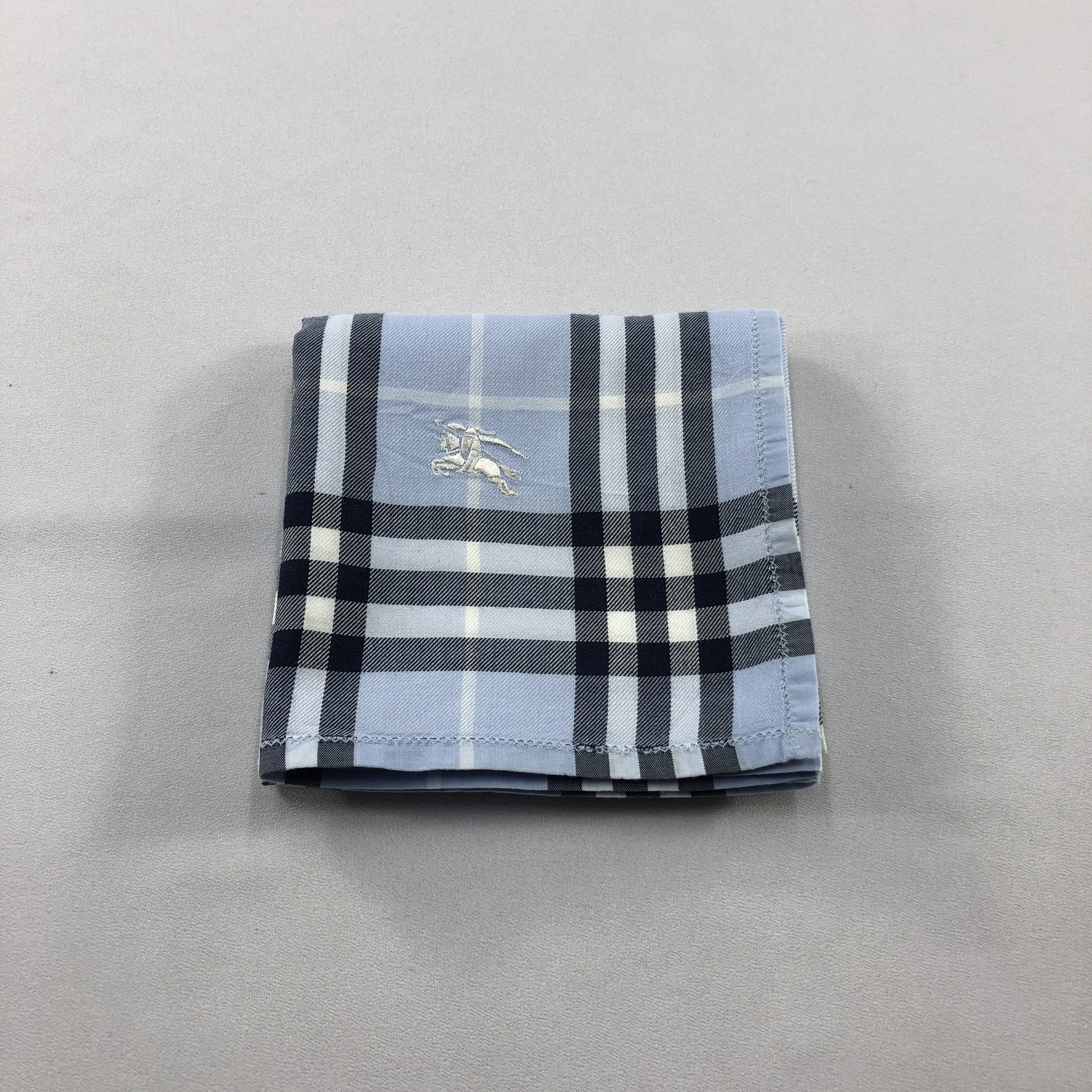 Burberry Burberry Prosum Handkerchief Neckerchief Bandana H3045 Size ONE SIZE - 6 Thumbnail