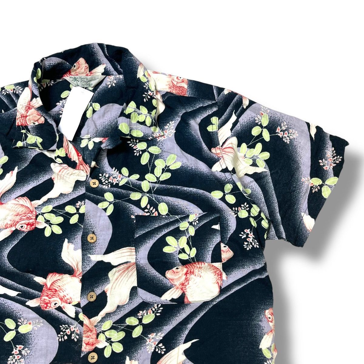 Other Rayon 100% Hawaiian shirt koi pattern loop collar Size US M / EU 48-50 / 2 - 2 Thumbnail