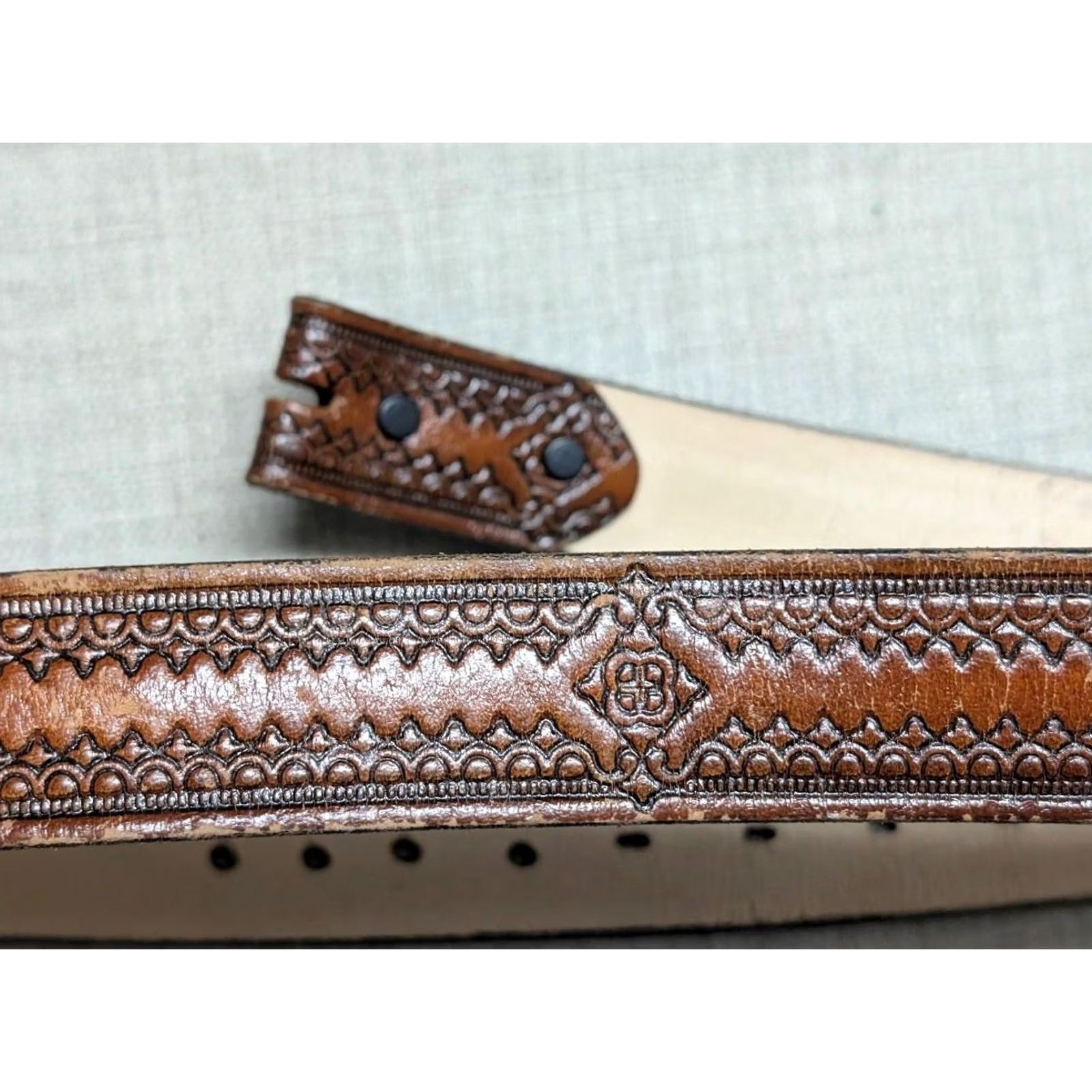 Vintage VINTAGE USA MADE TOOLED belt Western Belt Geometric Brown 38 Leather Buckle Western Mens Size 38 - 2 Thumbnail