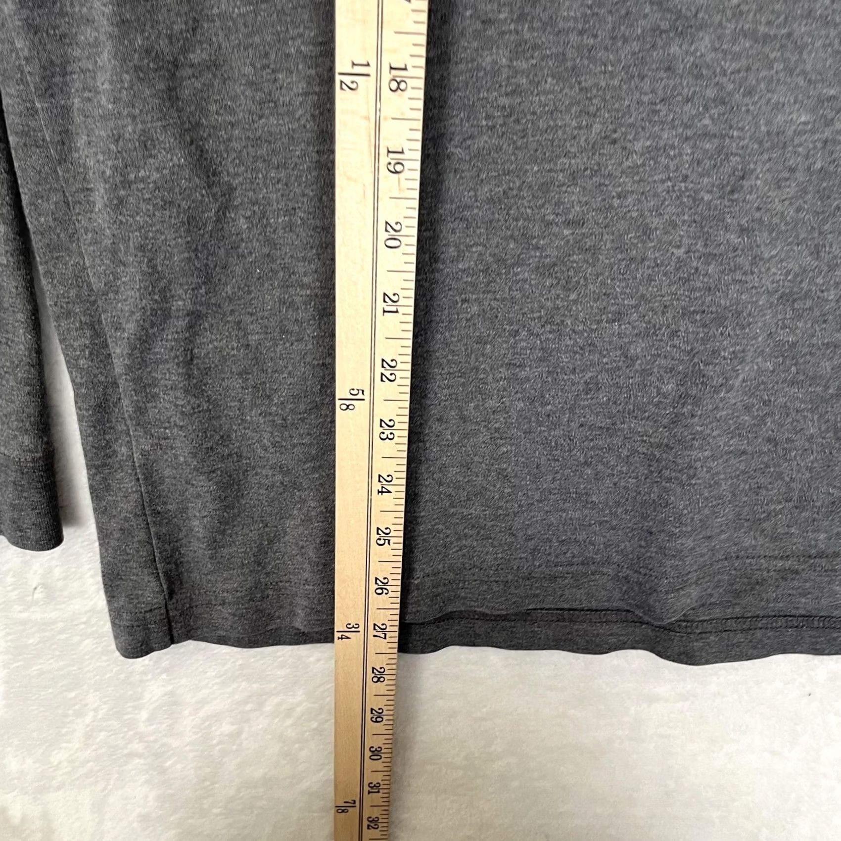 Vintage VINTAGE L.L. Bean Long Sleeve T-Shirt Mens XL Gray Mock Neck Solid Size US XL / EU 56 / 4 - 2 Thumbnail