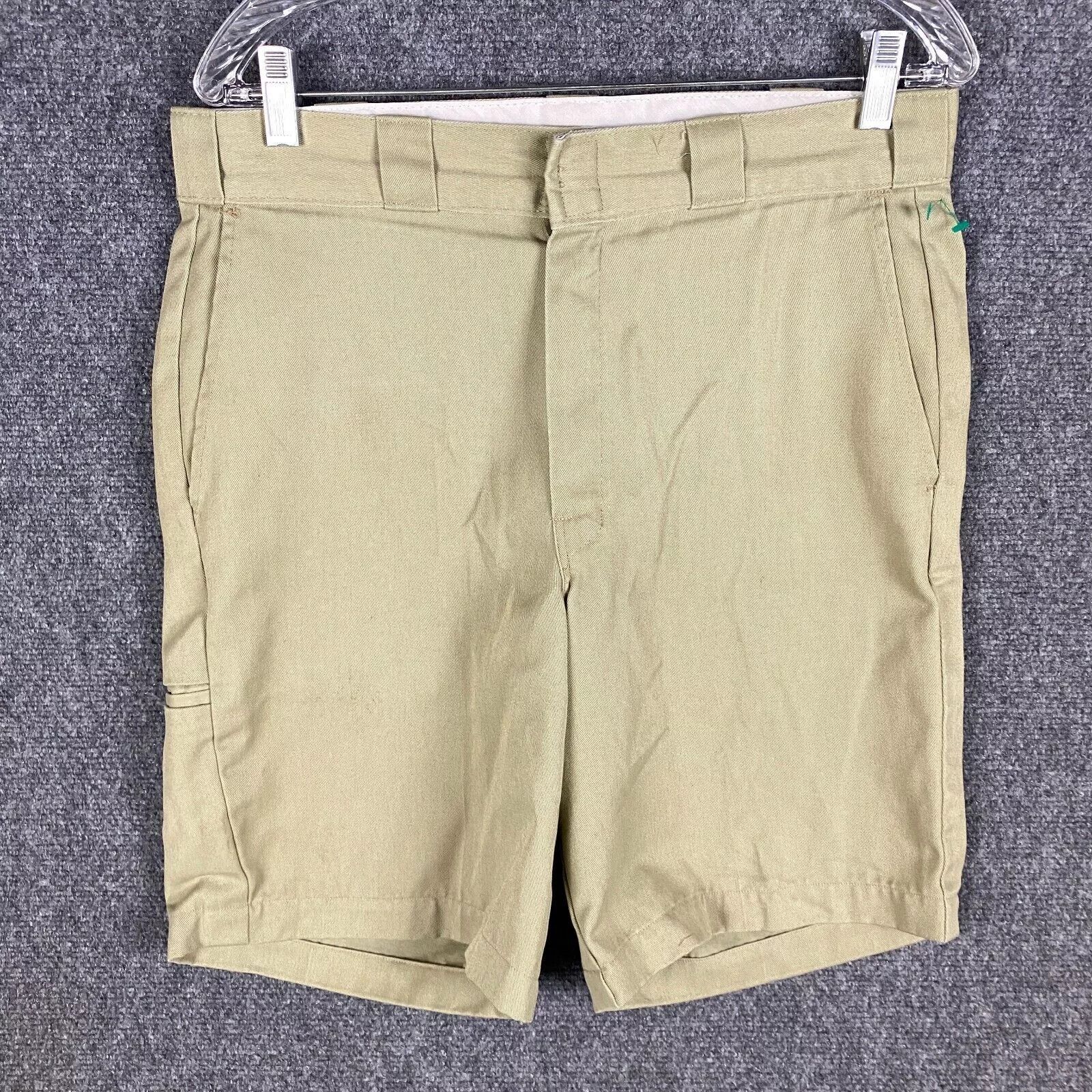 Dickies Dickies Utility Shorts Men's Size 32 Khakis Polyester Blend Size US 32 / EU 48 - 1 Thumbnail