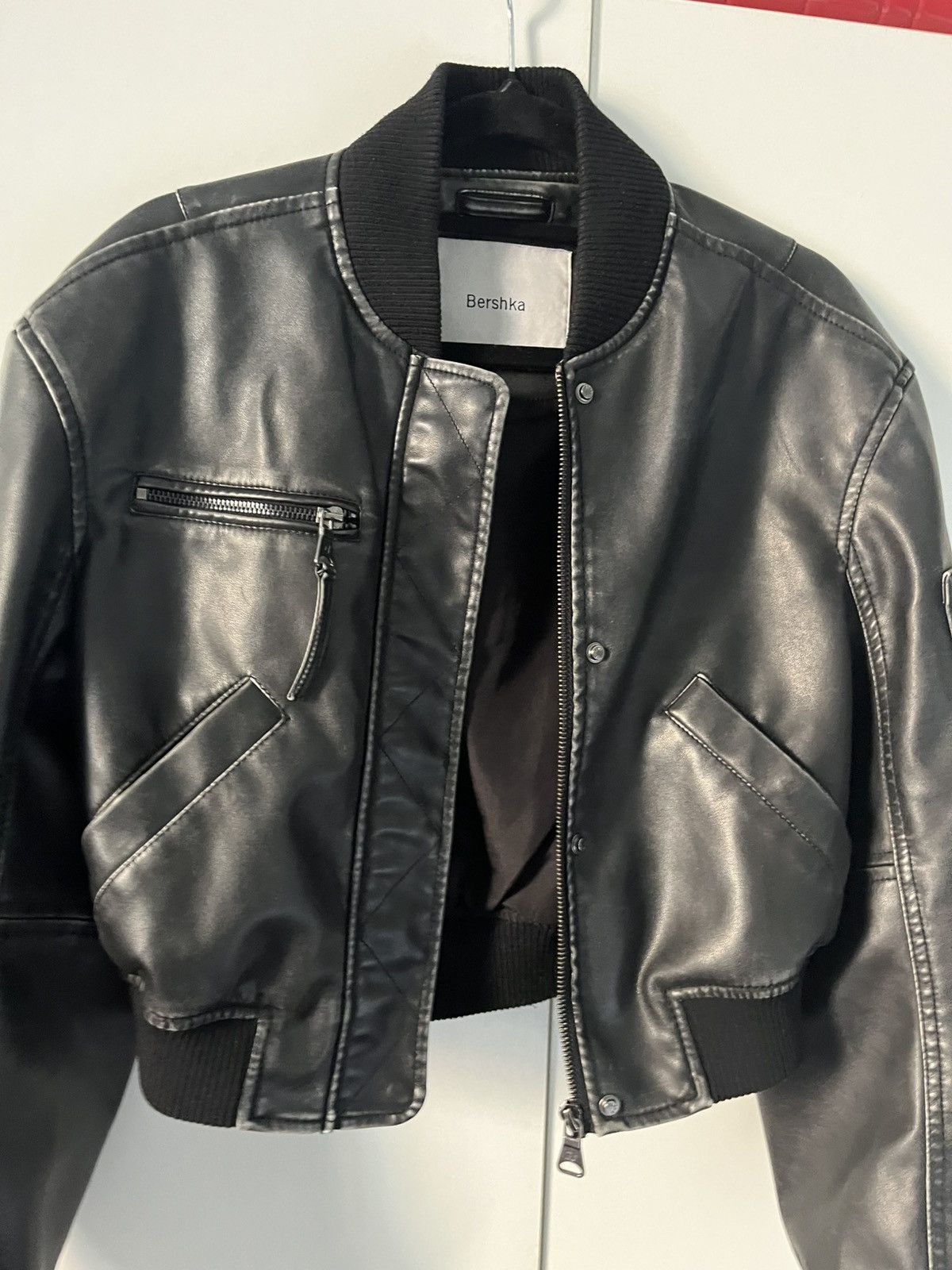 Bershka cropped leather jacket Size XS / US 0-2 / IT 36-38 - 2 Thumbnail
