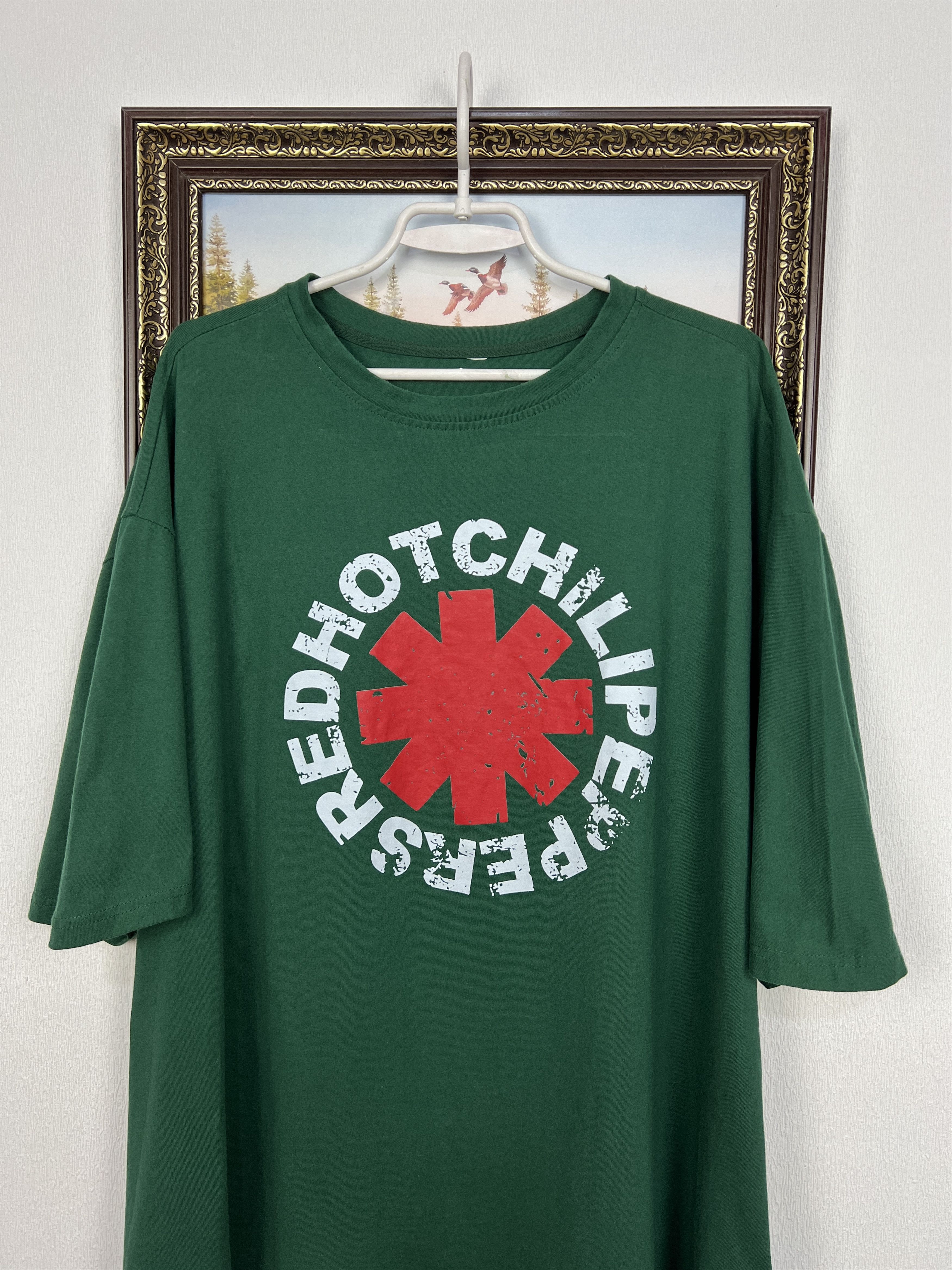 Vintage Vintage RHCP Red Hot Chili Peppers Over Print Tee 5XL Size US XXL / EU 58 / 5 - 2 Thumbnail