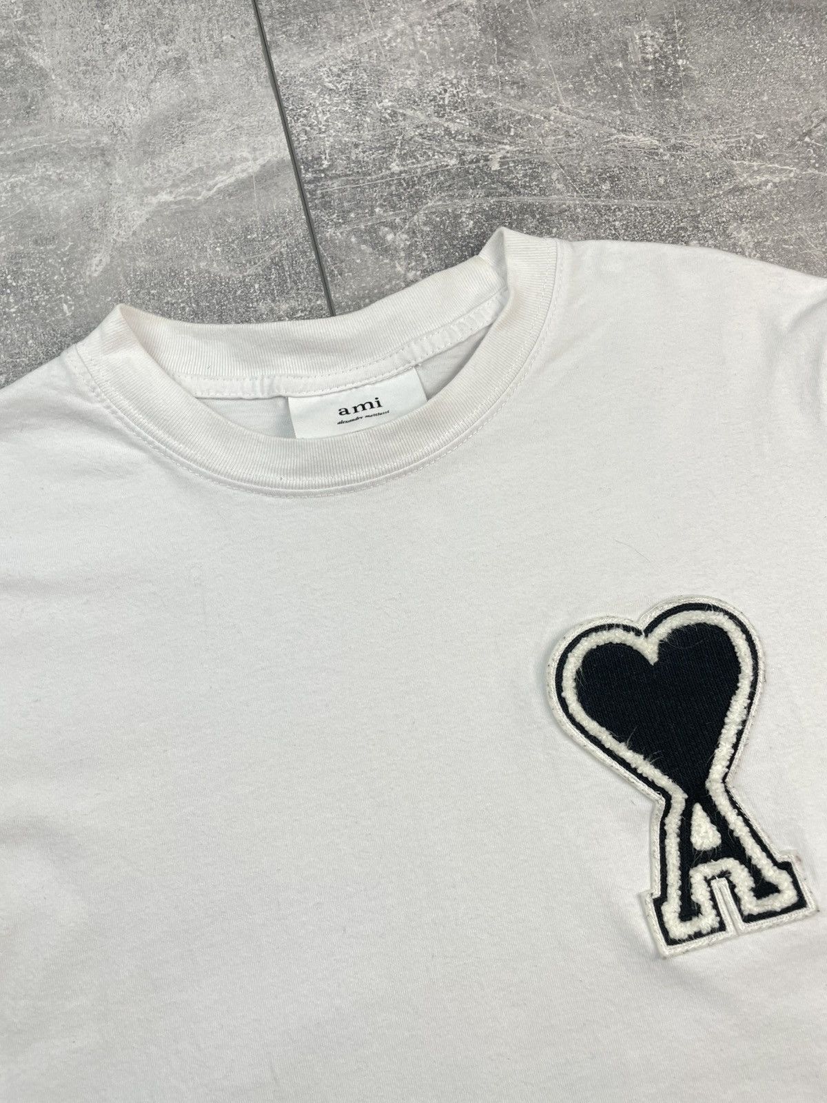 AMI AMI Paris T-shirt Heart Logo Size M / US 6-8 / IT 42-44 - 2 Thumbnail