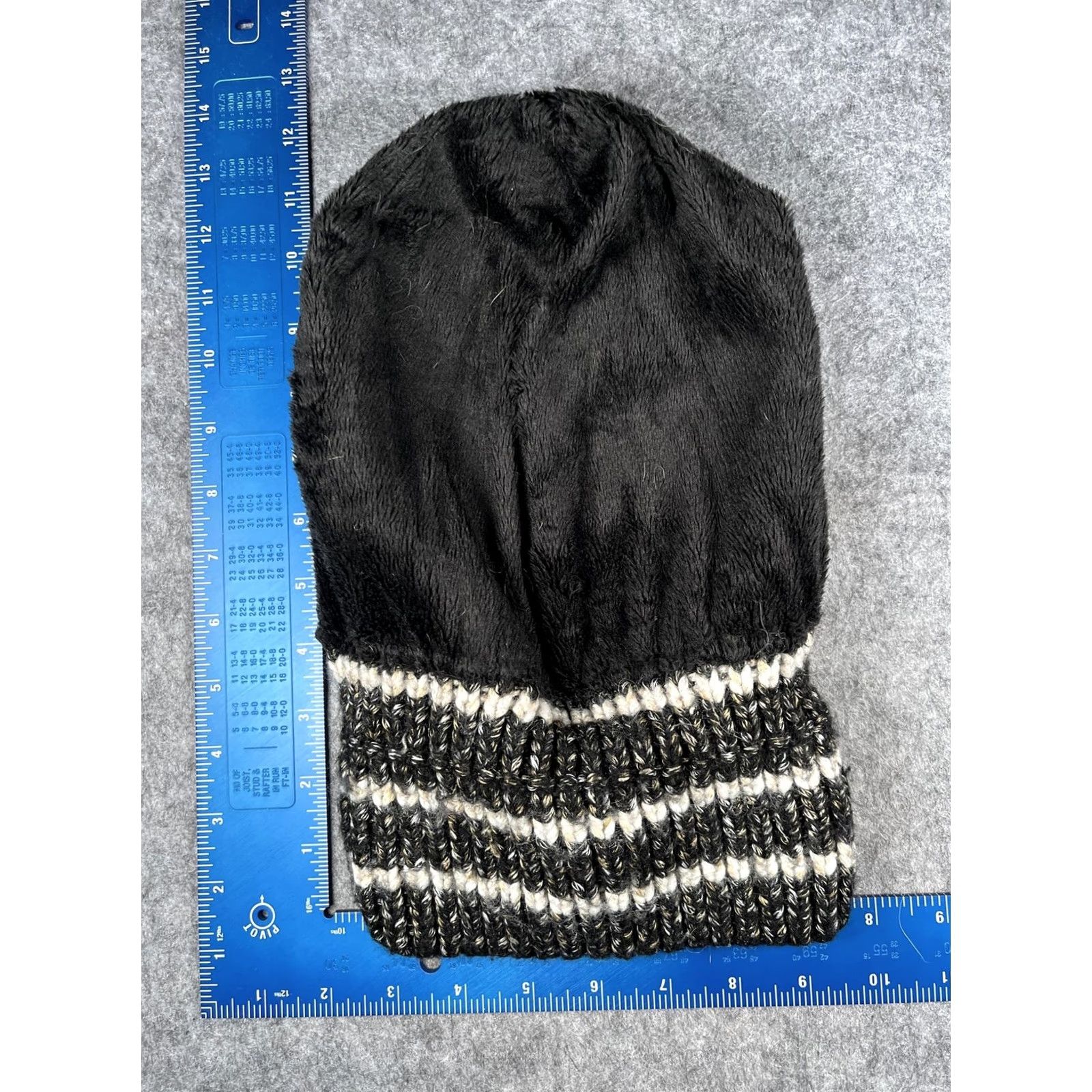Vintage Time And Tru Beanie Womens One Size Black Striped Knit Lined Winter Hat casual activewear Mens Womens Girls not applicable Size ONE SIZE - 4 Thumbnail