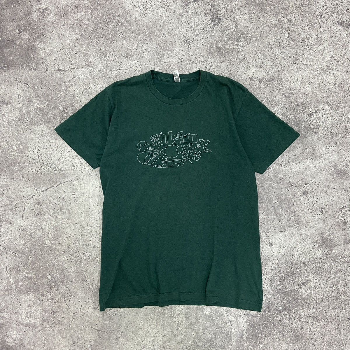 Apple Vintage 00s Apple Creative Creatures tee promo iPhone iPad Size US L / EU 52-54 / 3 - 1 Thumbnail