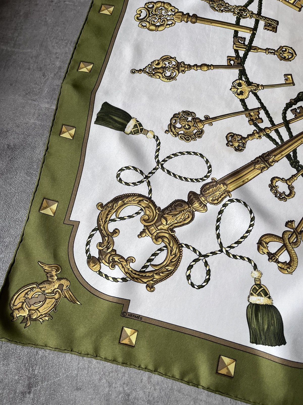 Hermes Hermes ''Les Cles'' silk scarf green Size ONE SIZE - 3 Thumbnail