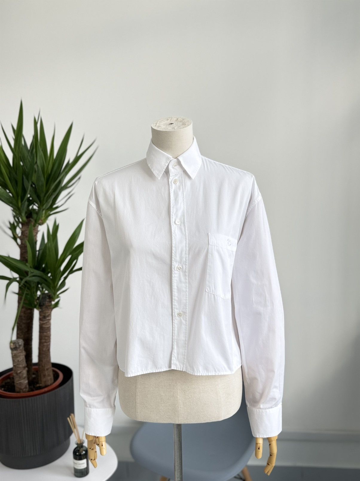 Celine Celine Paris Cropped White Shirt Pocket Logo Oversized Fit Size XS / US 0-2 / IT 36-38 - 2 Thumbnail