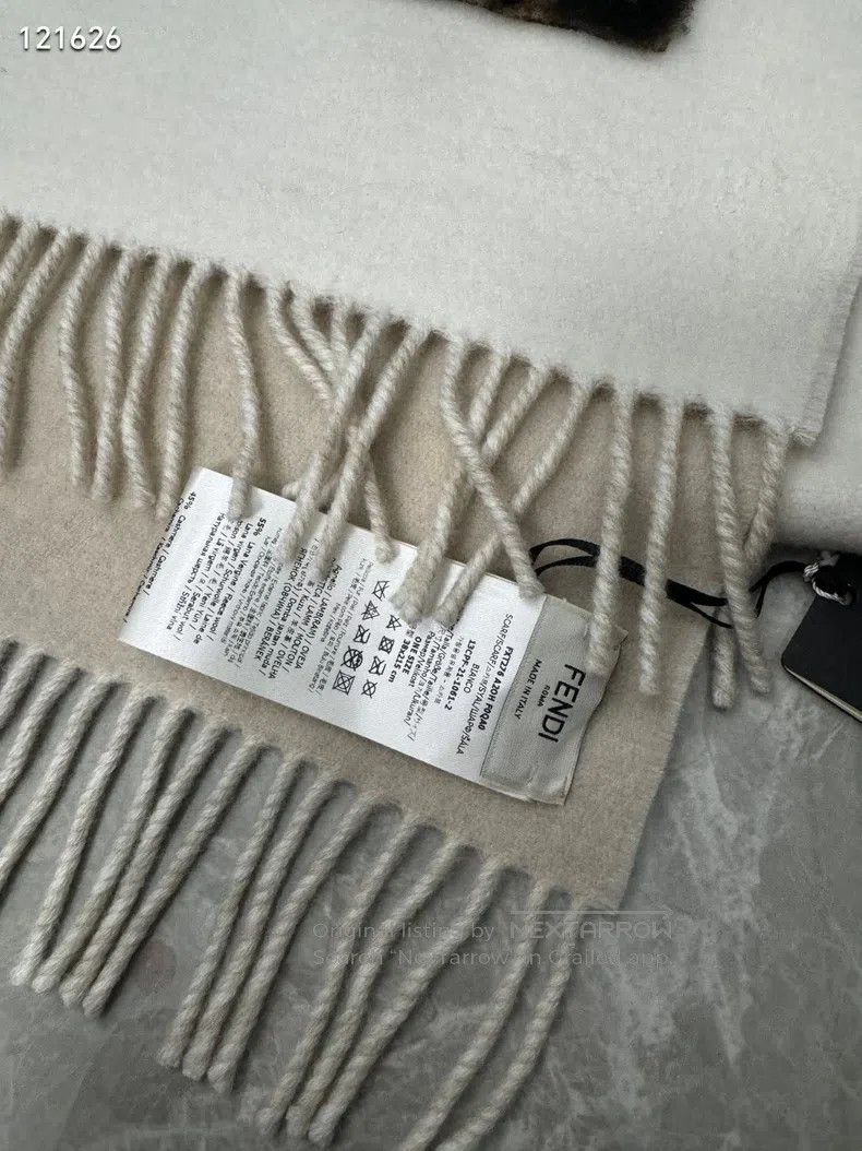 Fendi Fendi size 210*38cm Stole scarf, reversible, wool + cashmer Size ONE SIZE - 7 Thumbnail