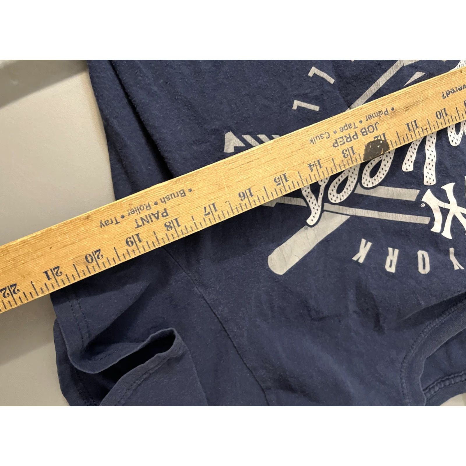 Vintage Genuine Merch Mens T-Shirt NY Yankees Blue Short Sleeve Crew Neck Graphic Size US M / EU 48-50 / 2 - 5 Thumbnail