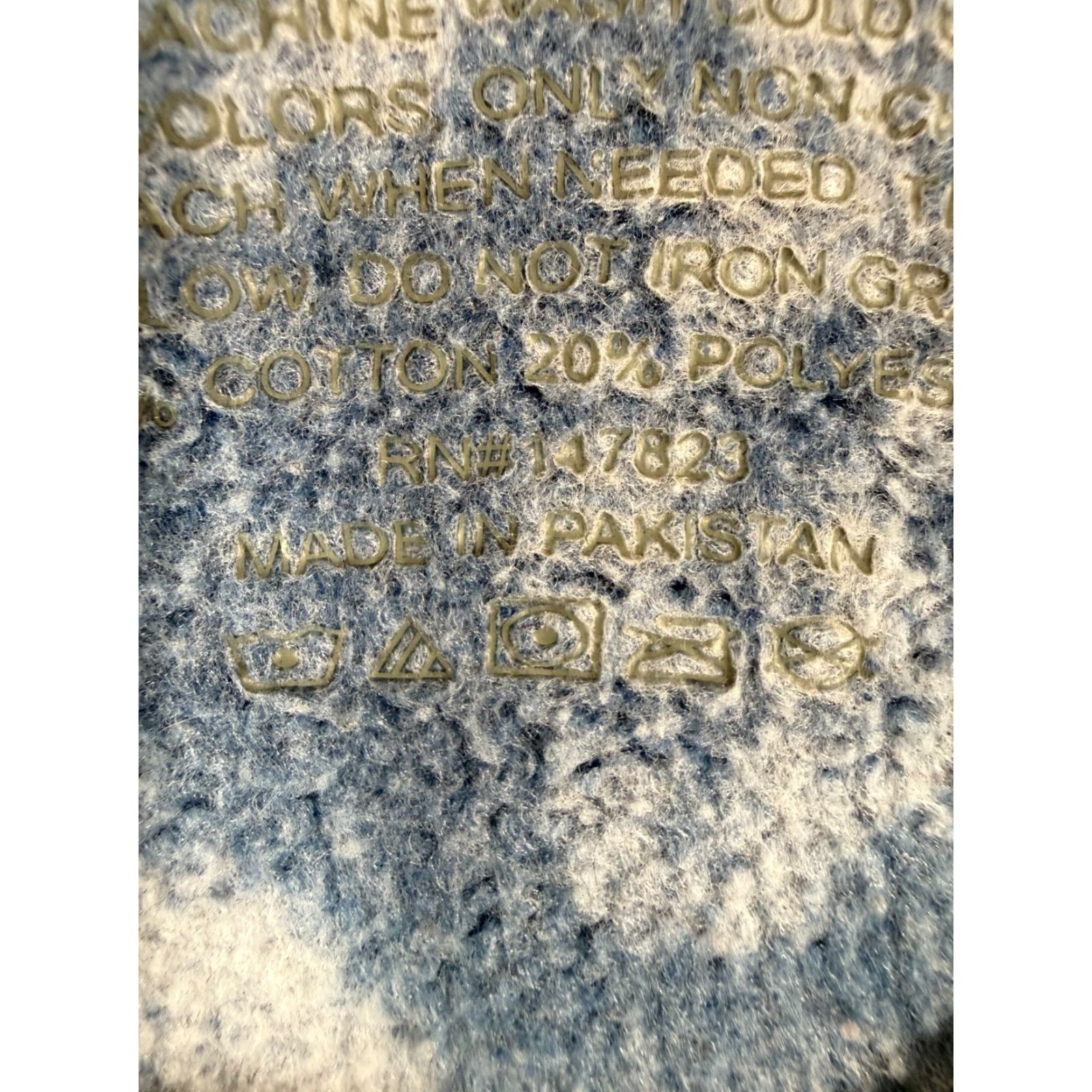 Vintage Buc-ee's Sweatshirt Womens L Blue Tie Dye Fleece Beaver Nuggets Graphic Crew Neck Pullover Size L / US 10 / IT 46 - 7 Thumbnail